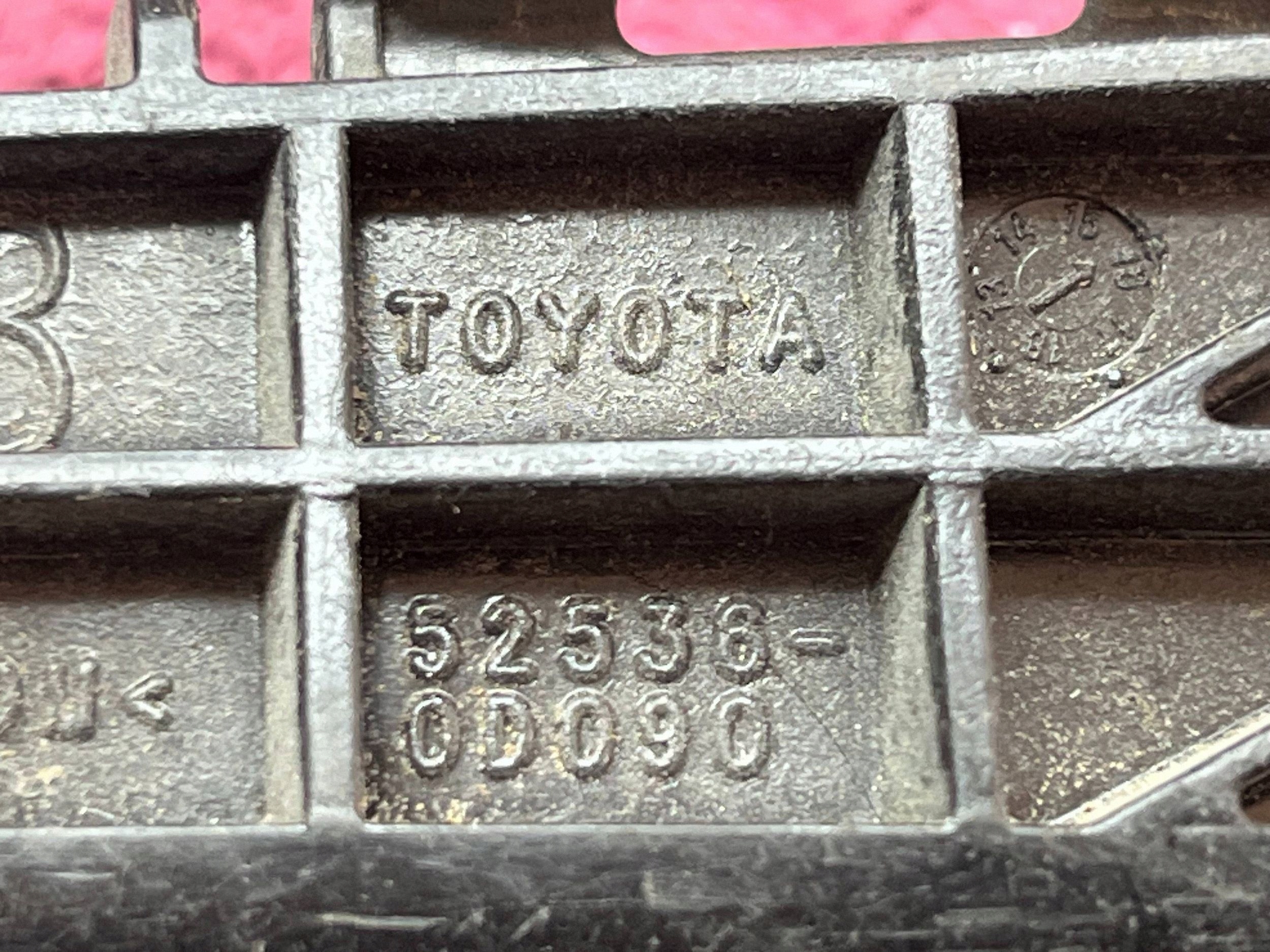 lock windows bocznej of the rear left side Toyota Auris E210 E60
