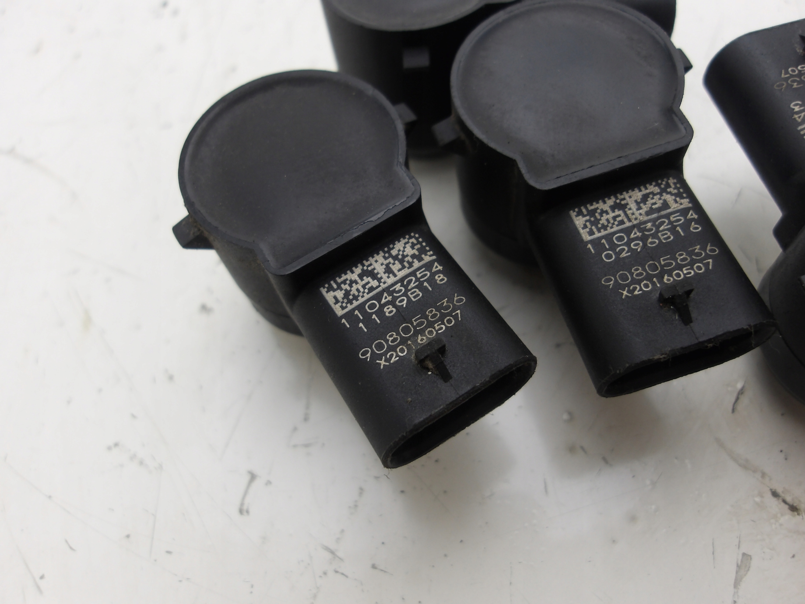 OPEL ASTRA K 15- Sensor Parken PDC 90805836 Farbe Z22C