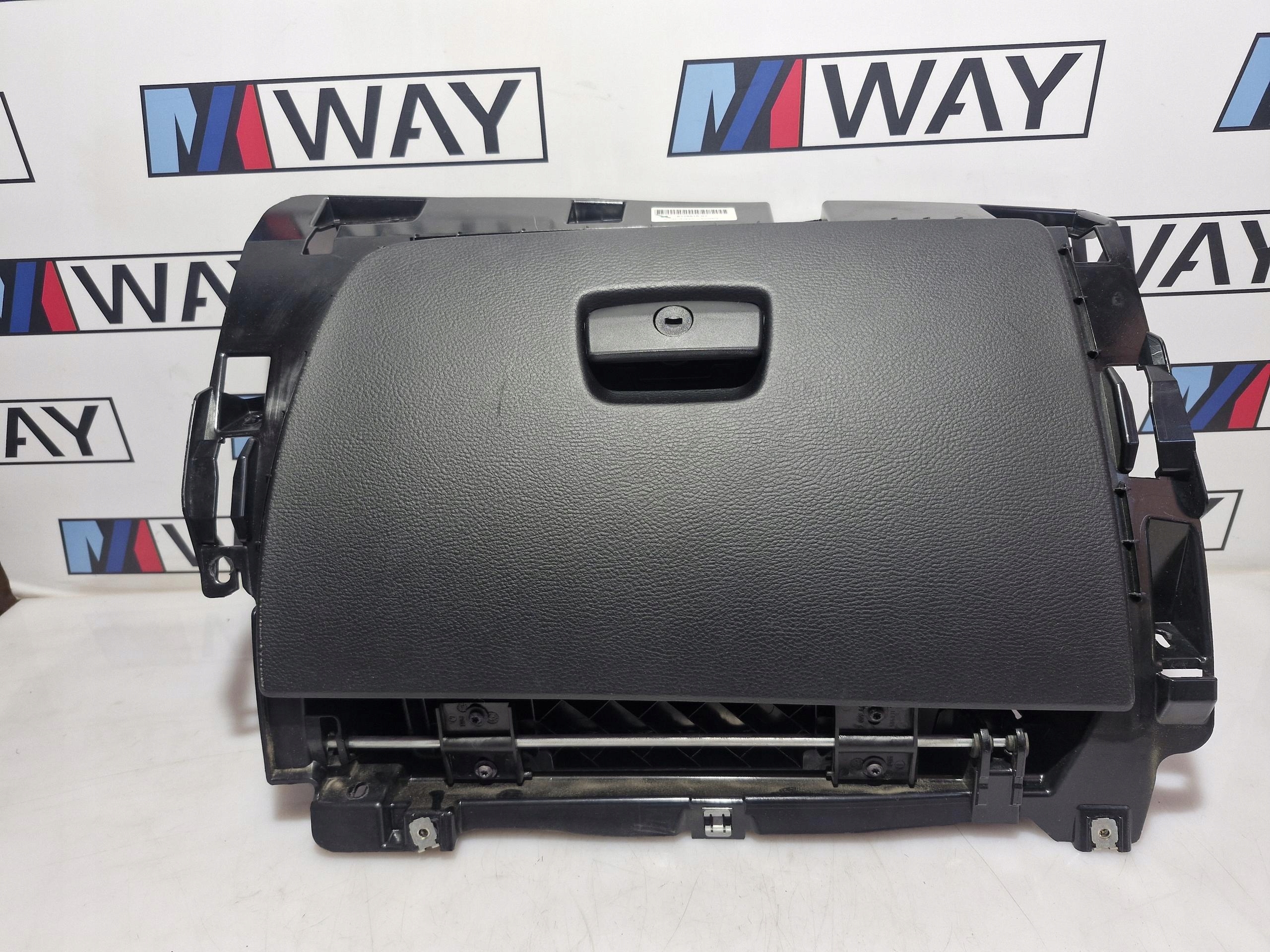 9229915 BMW X1 E84 Handschuhfach des Beifahrers Original