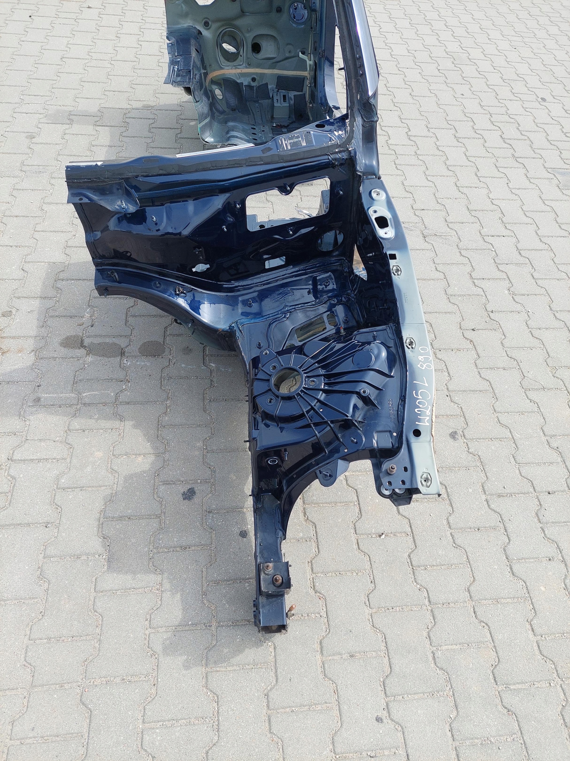 quarter front front left MERCEDES C W205 S205 809