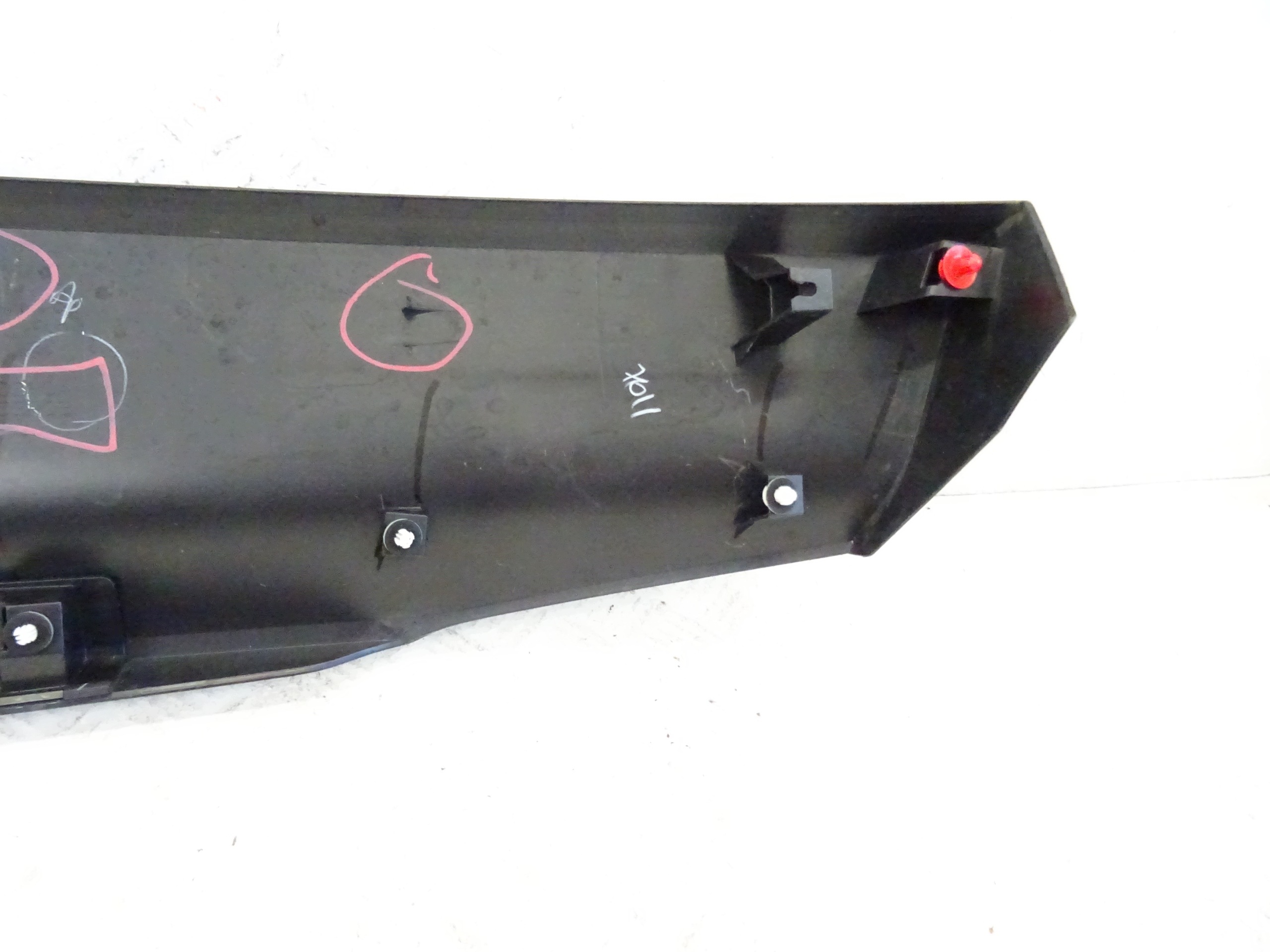 cap bonnet rear part NISSAN LEAF II 90810-5SH0A