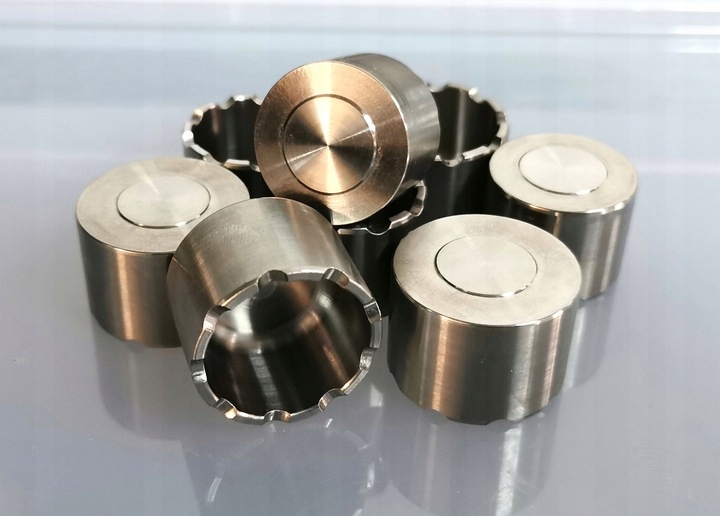 2015- - Титановые поршни-YAMAHA R1 2015-2021 RN32 RN65