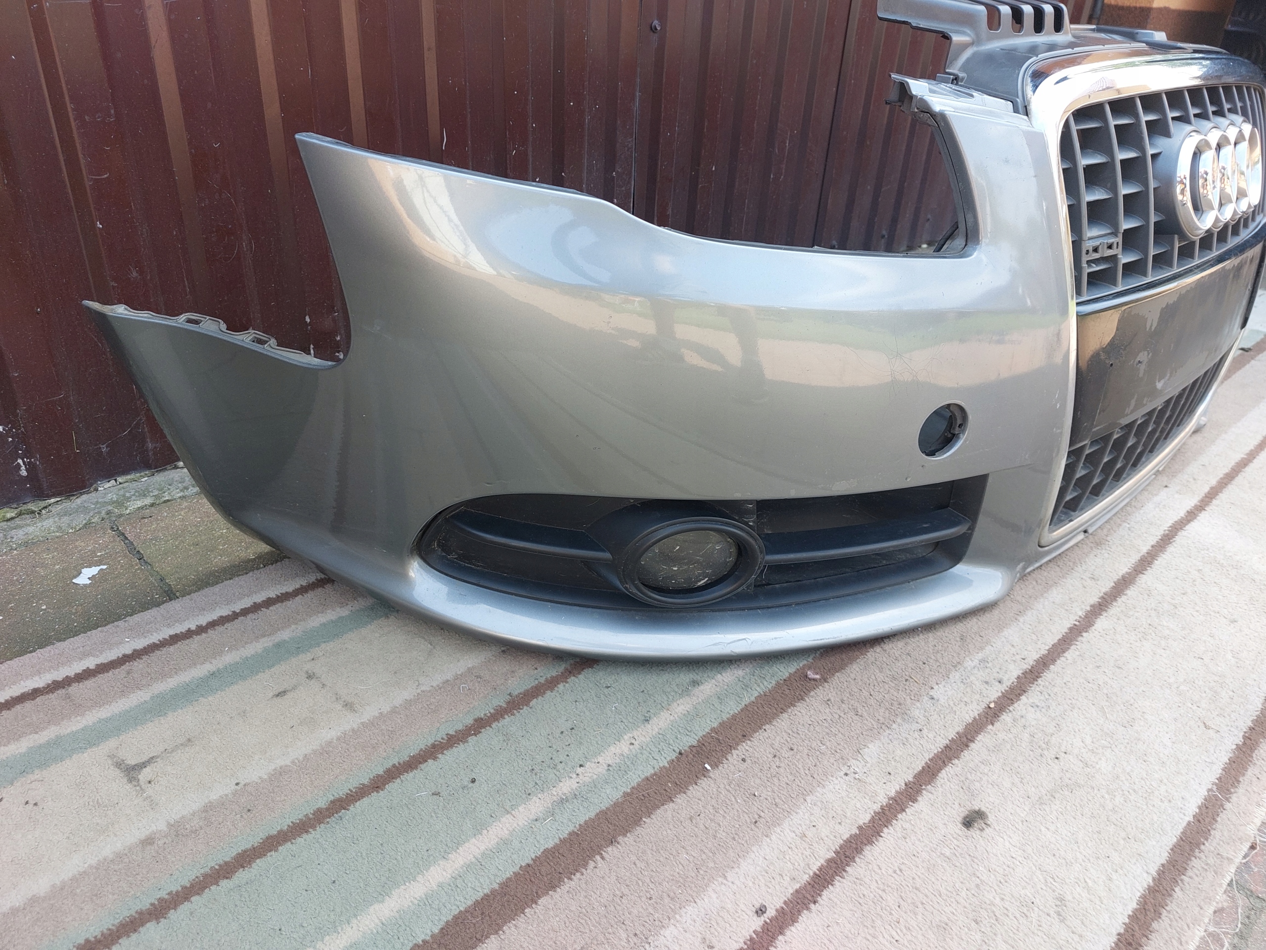AUDI A4 B7 S-LINE bumper front front grey