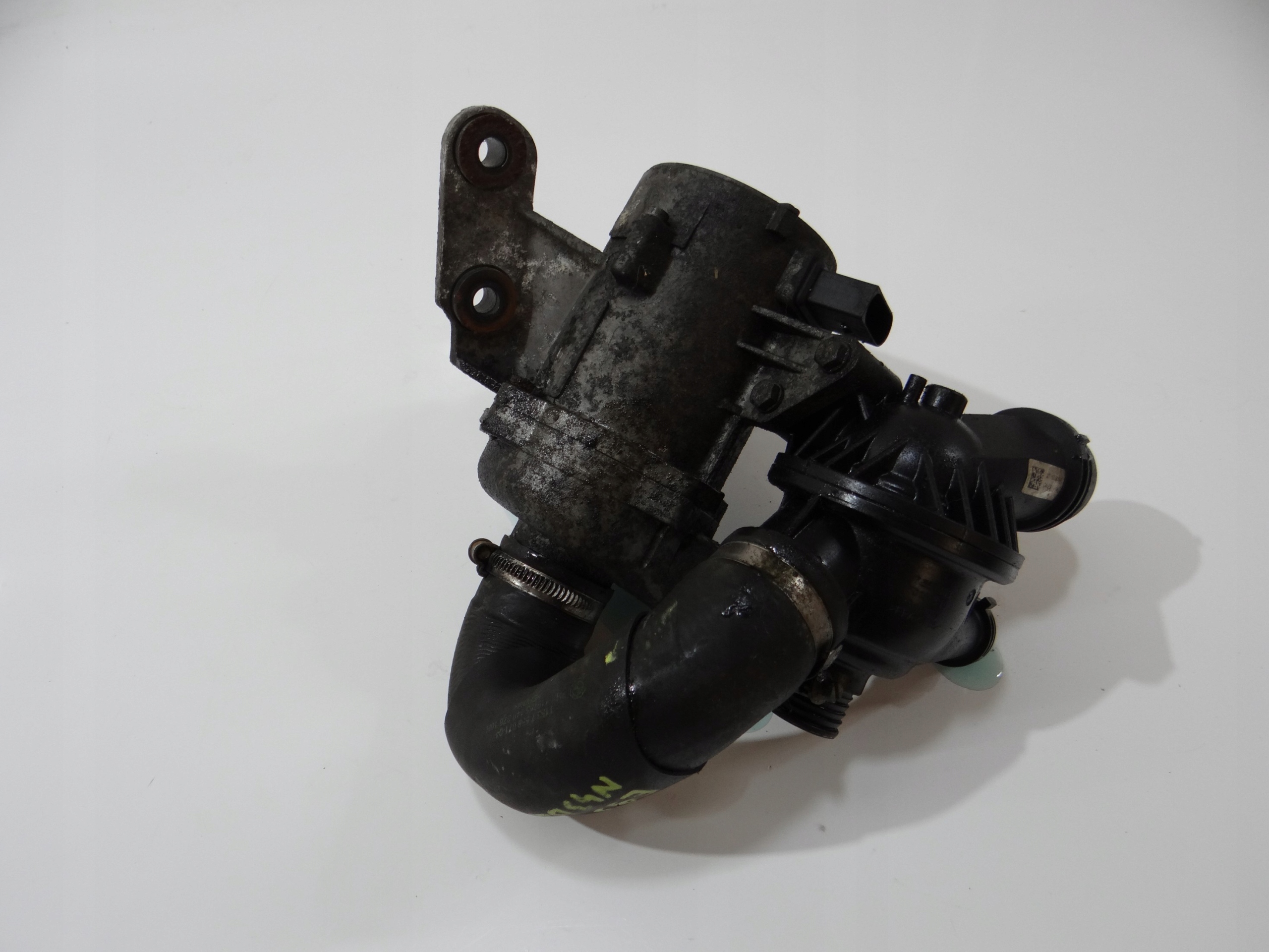 csomag TERMOSTATU vízpumpa BMW E93 N43B20A 7561229