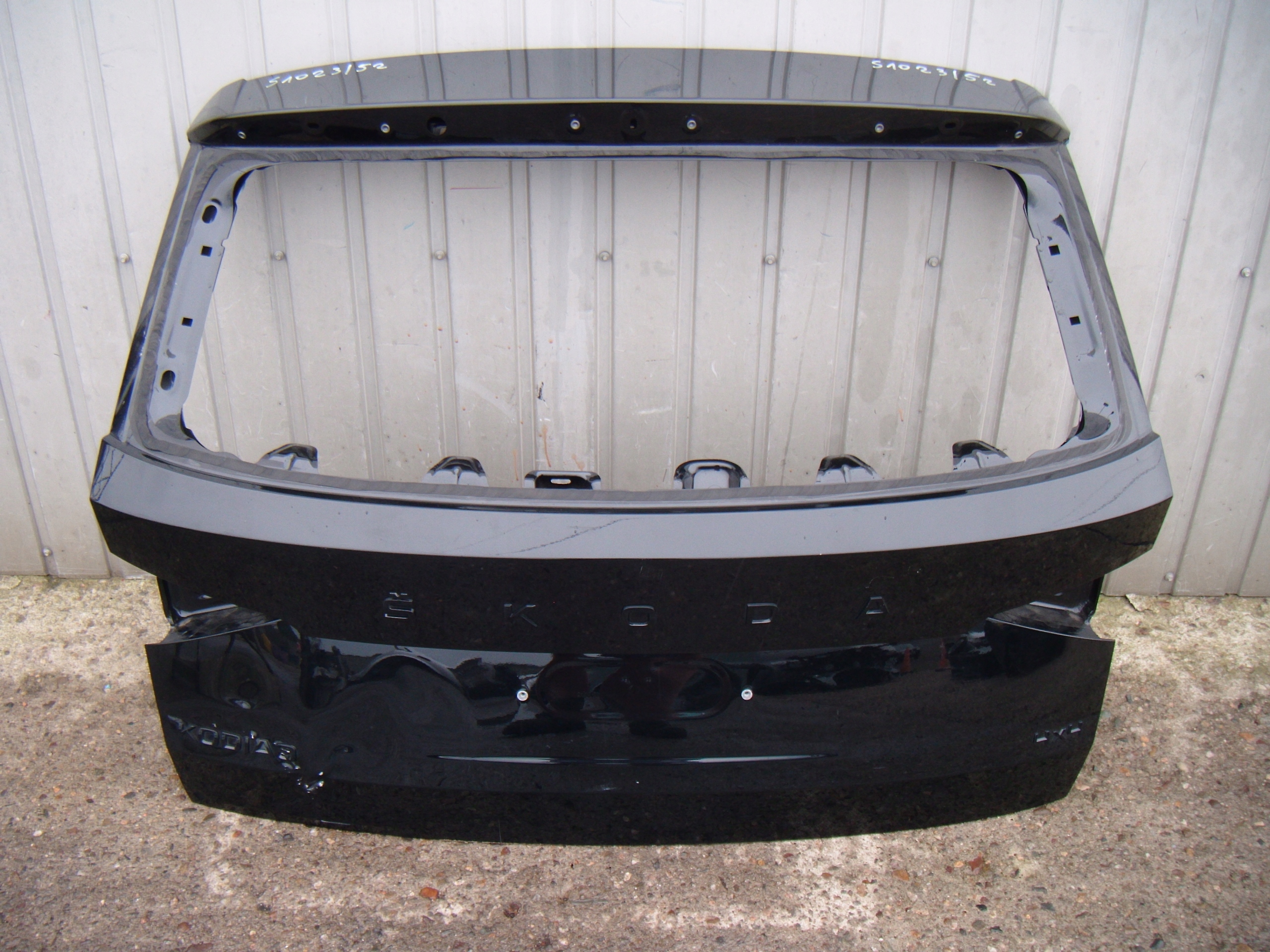 SKODA KODIAQ LIFT 2019- KLAPA TYLNA 565827159