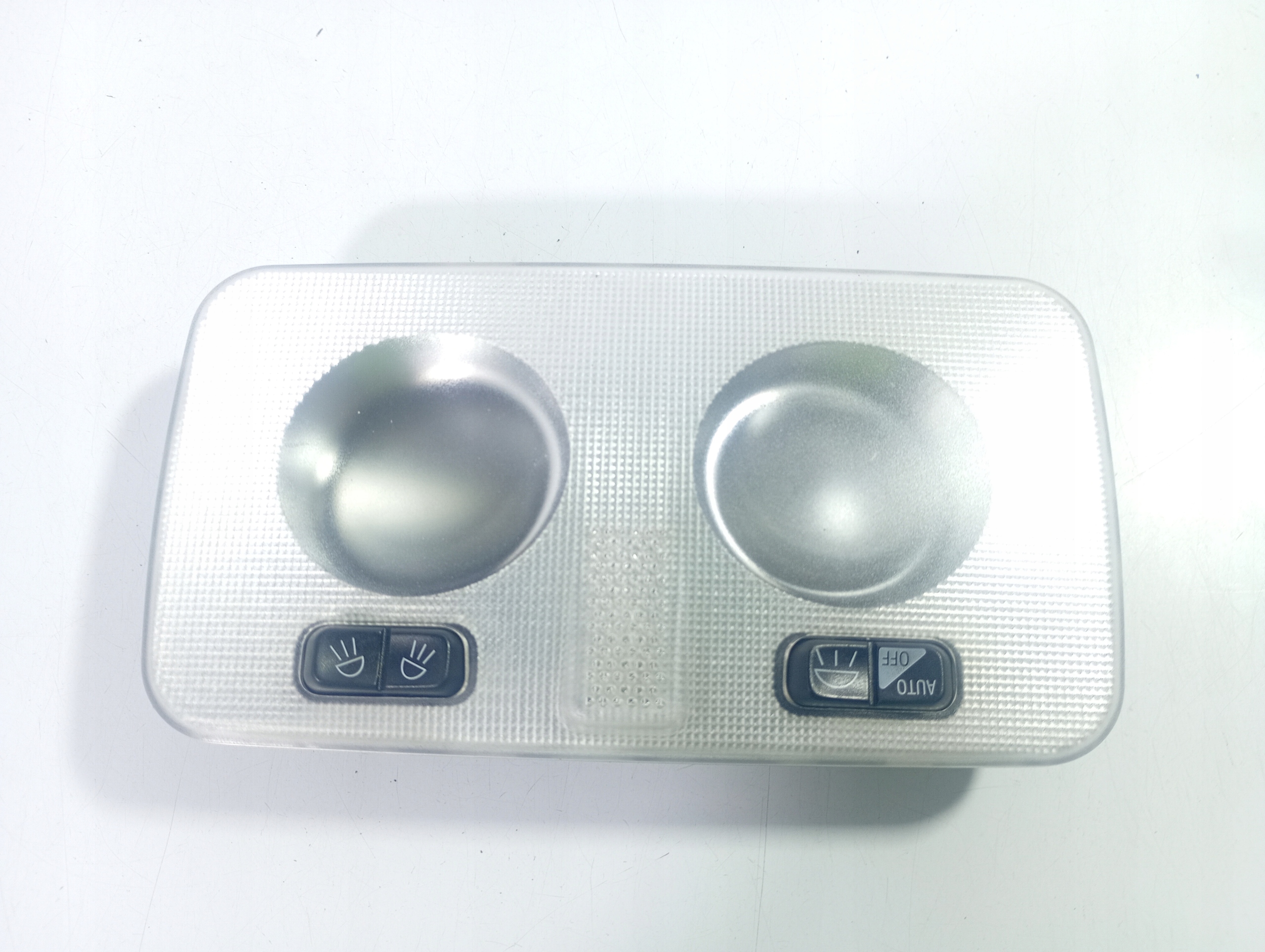 Alfa Romeo GT 03-10 OSWIETLENIE cabs light inner OE 0884200