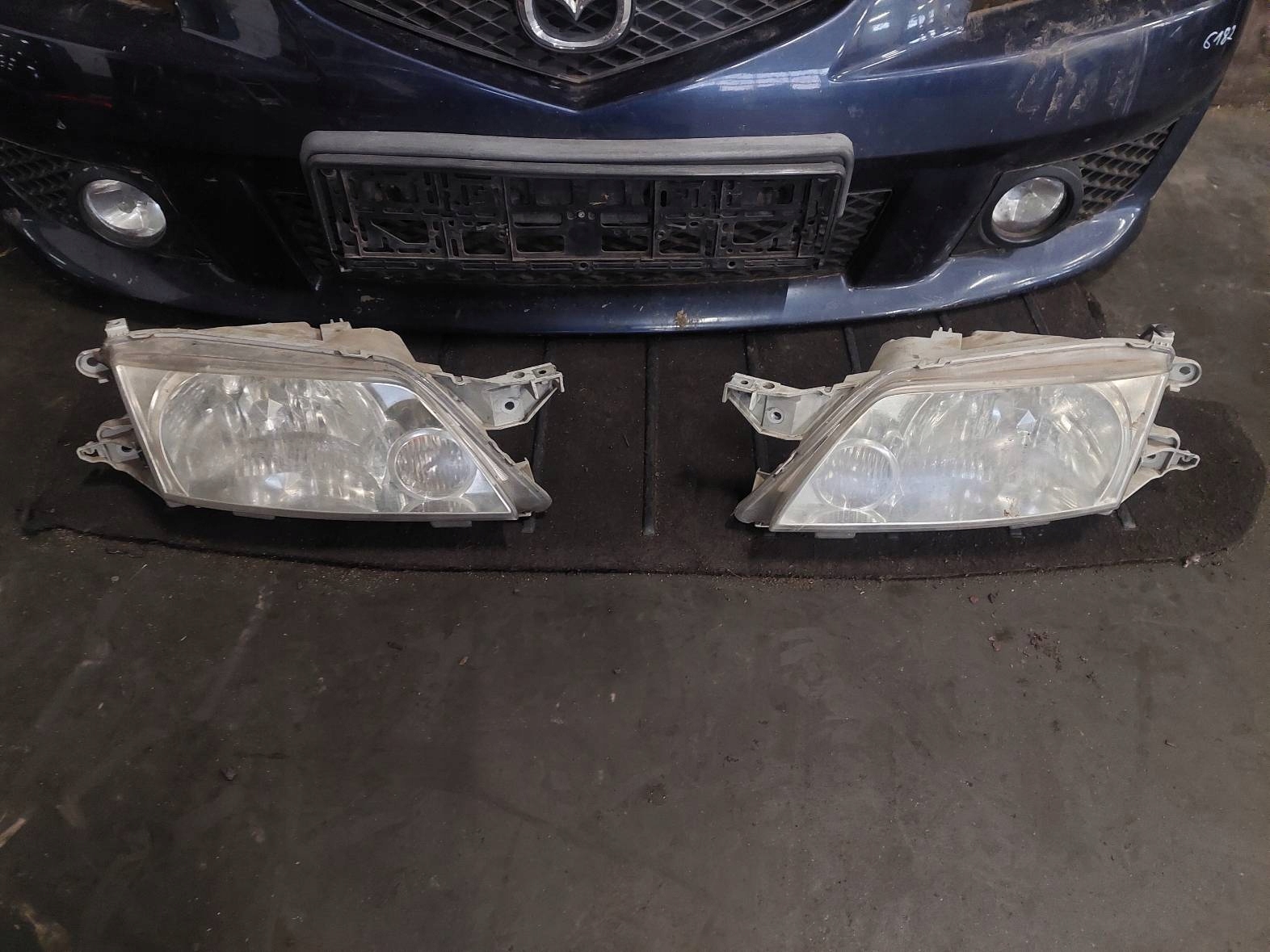complete front MAZDA PREMACY and Lift 22A