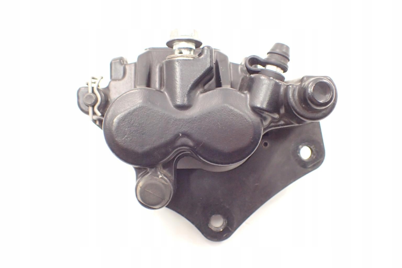 Suzuki GSX S 125 17 Zacisk hamulcowy przod