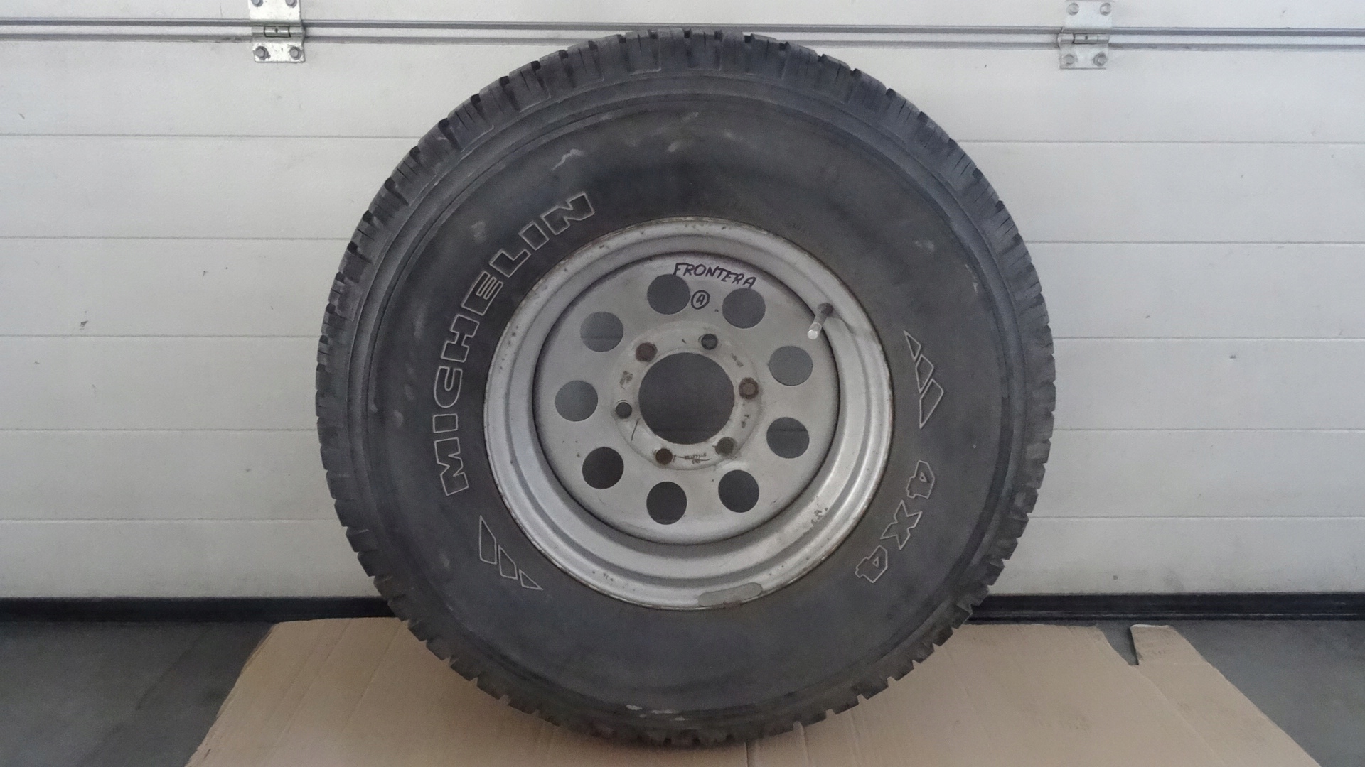 FRONTERA A KOŁO FELGA OPONA 255/75 R15 91144712