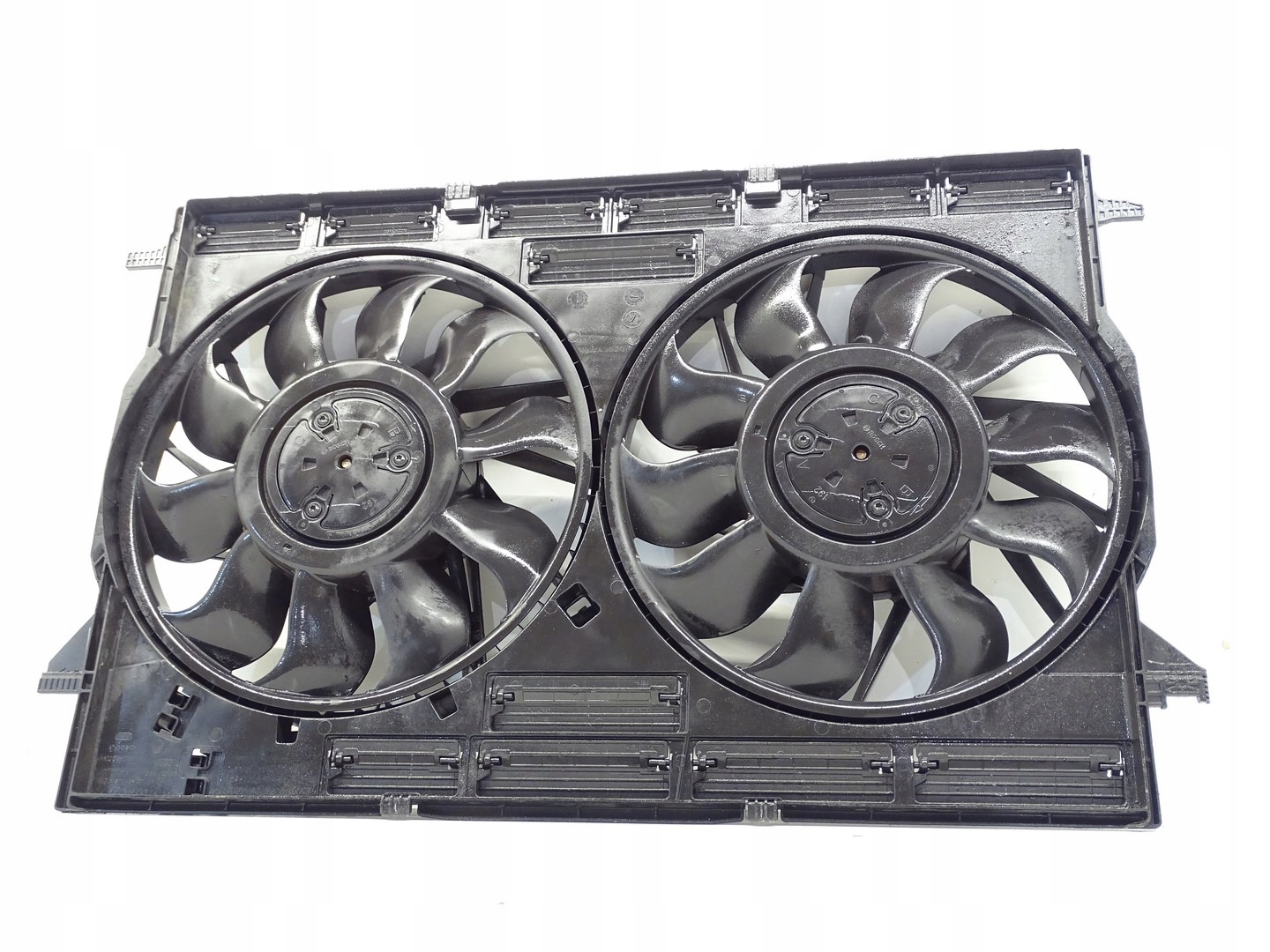 ventilátor ventylátory chladiče AUDI Q5 II 80A121003