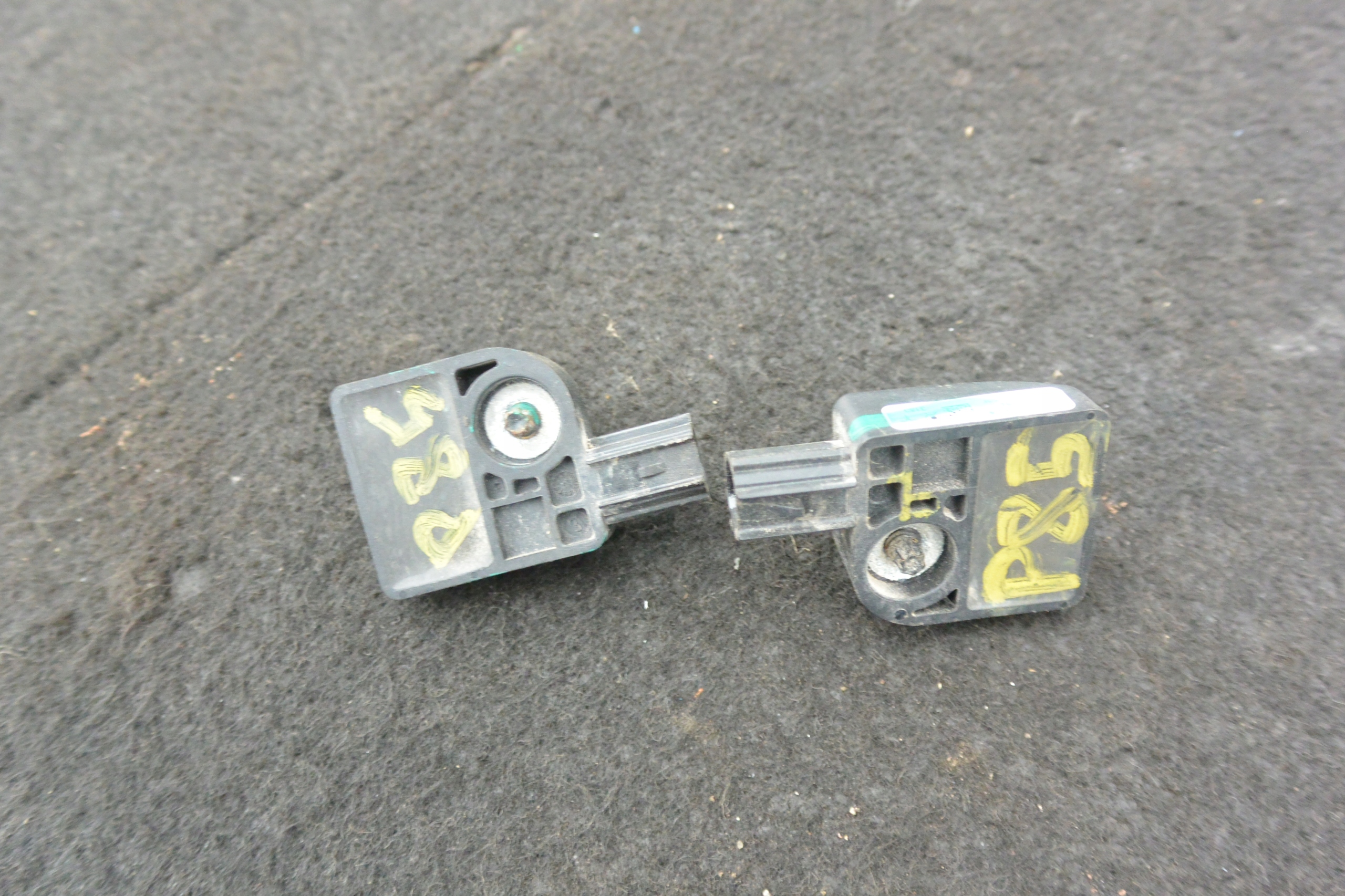 BESCHLEUNIGUNGSSENSOR CRASHSENSOR TESLA MODEL S 12-16