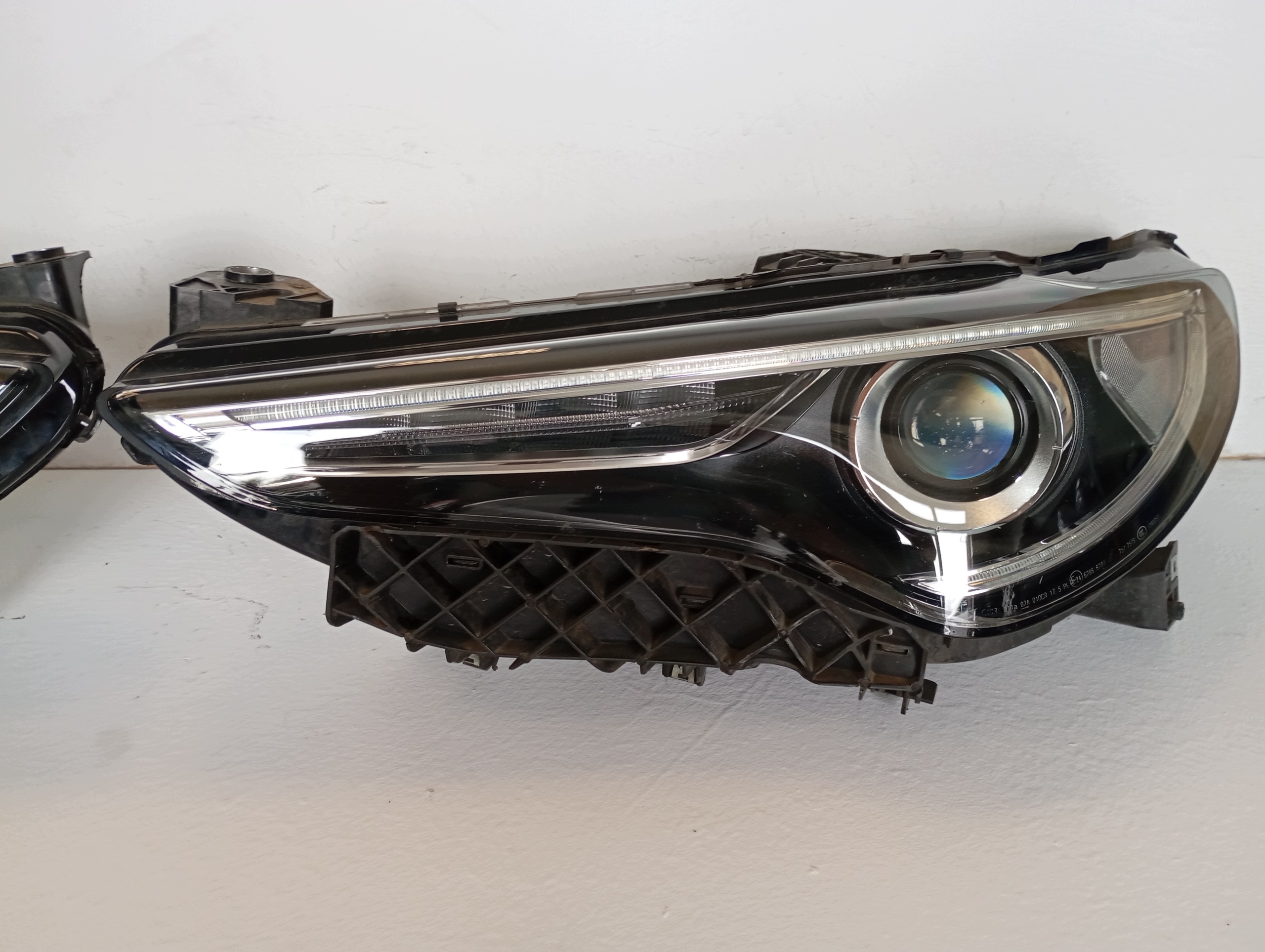 Licht Leuchte BIXENON links oder rechts ALFA ROMEO STELVIO 50559300 50559297