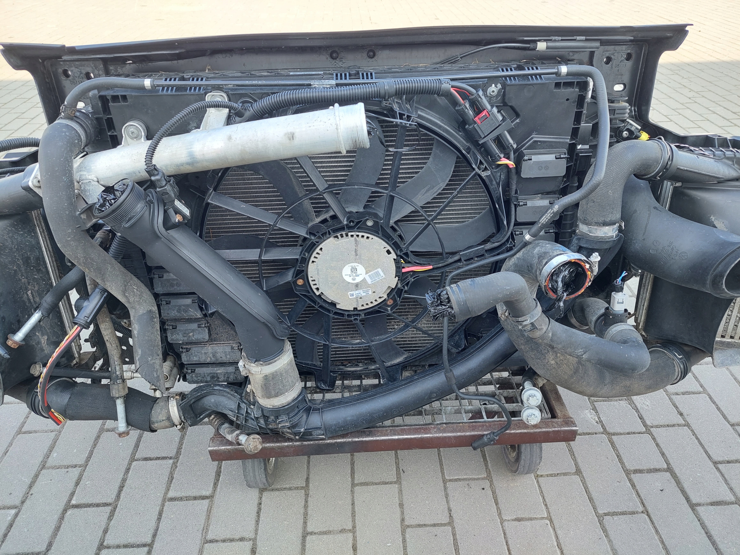 front body wall front pillar radiator fan TOUAREG II 2 7P 3.0 TDI
