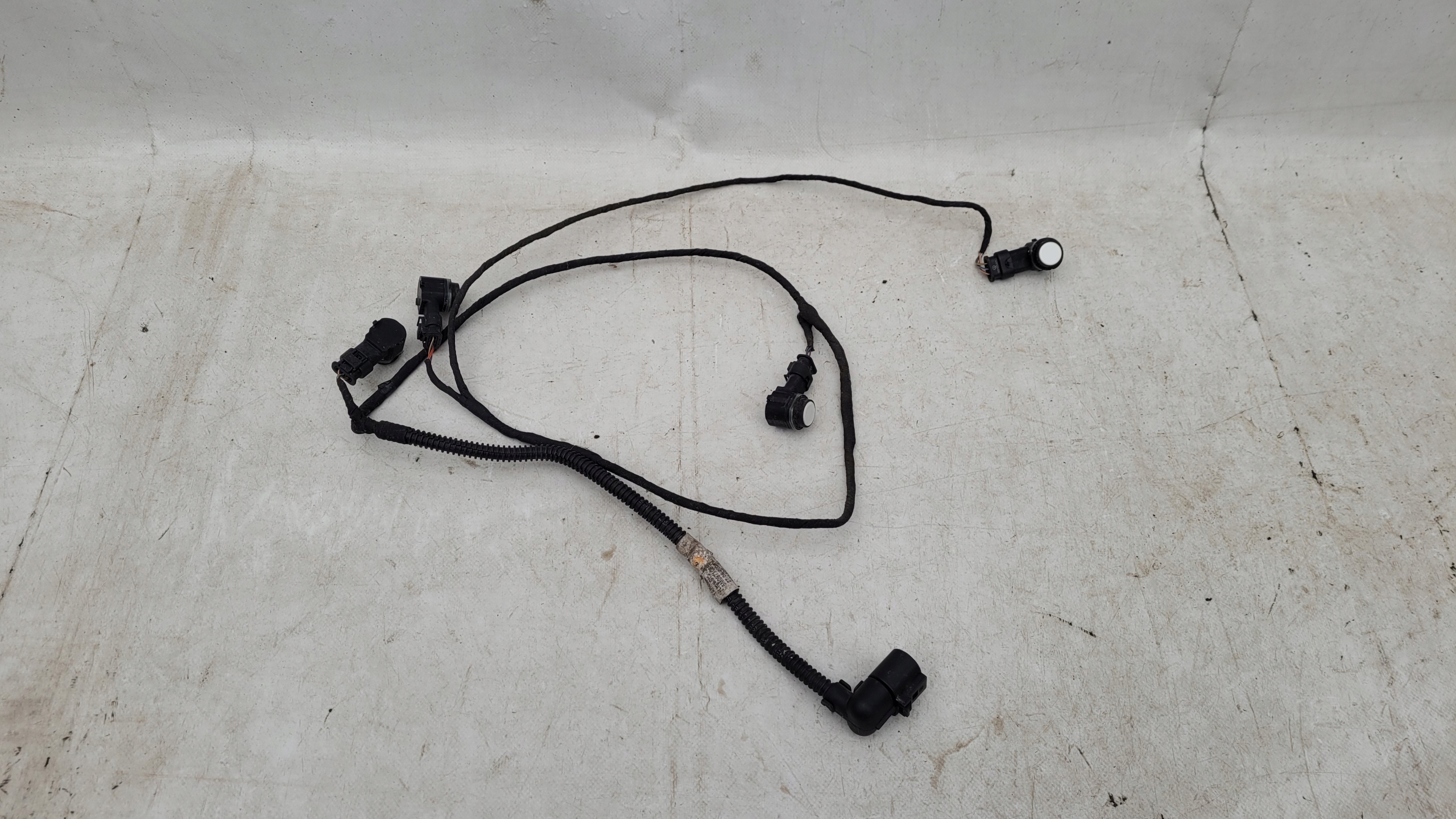 VW GOLF VI ПЛЮС КОМПЛЕКТ МОНТАЖУ ПАРКИ БАМПЕР ЗАД. Lb9a