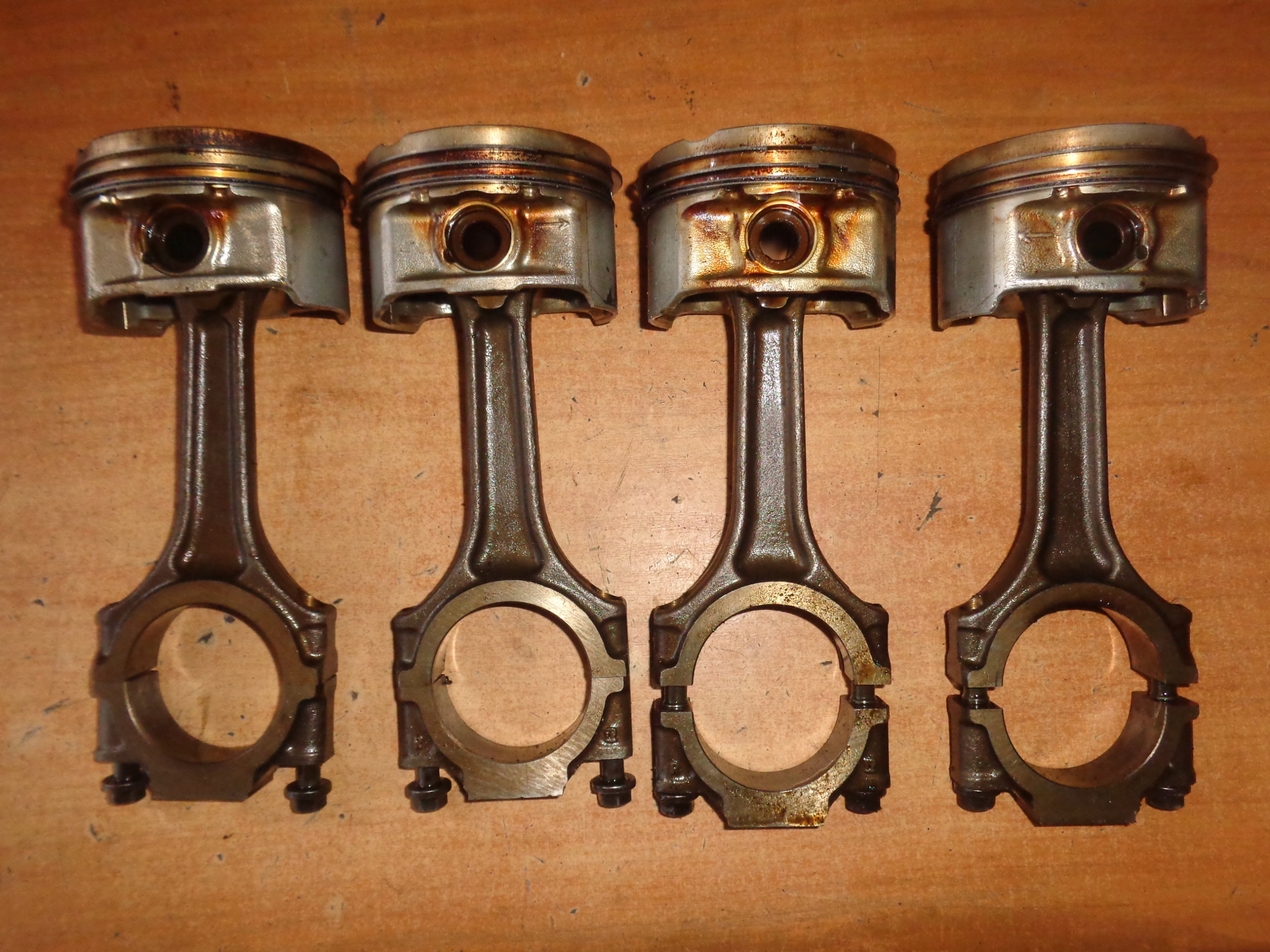 ALFA 147 156 GT 2.0 ПОРШЕНЬ КРИВОШИПНО ШАТУН