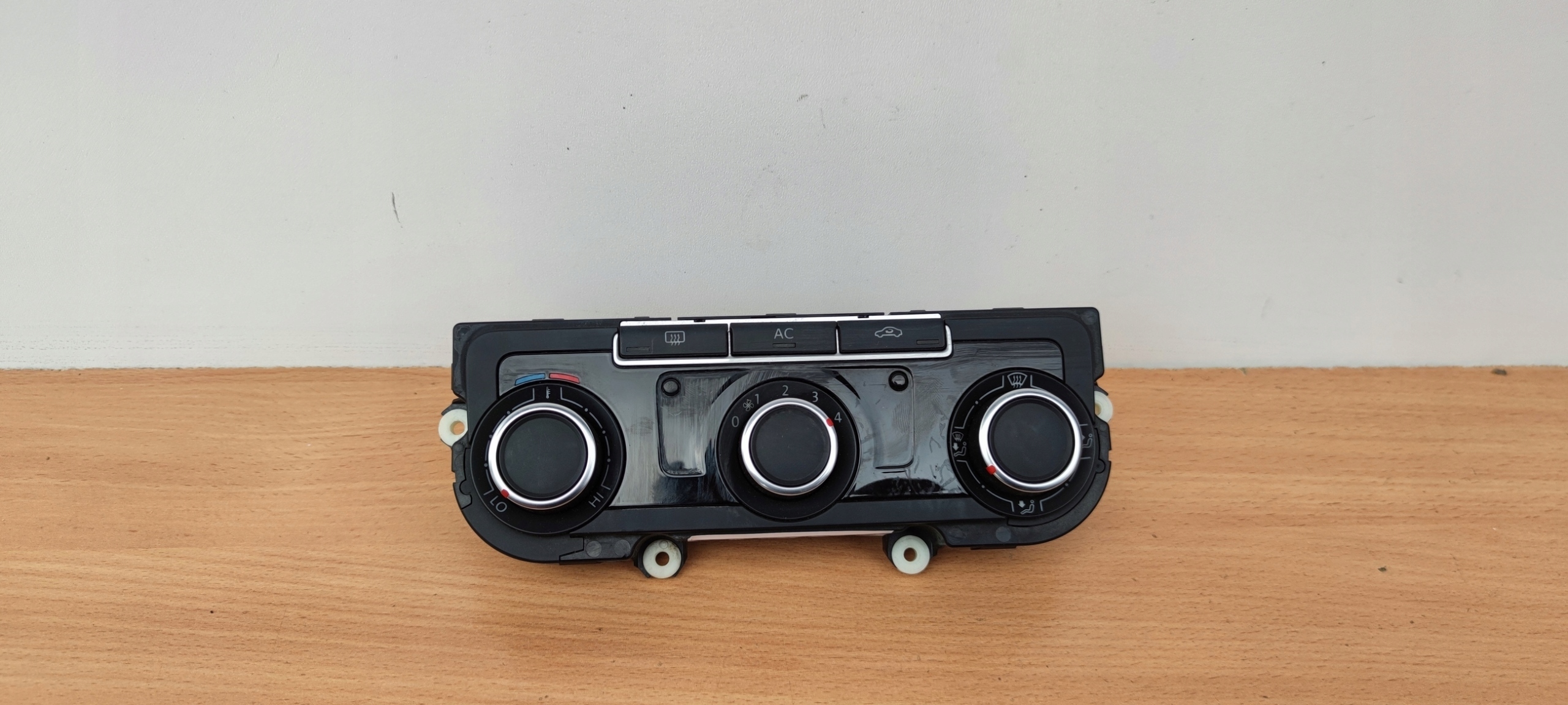 7N0907426K - Панель кондиционера VW SHARAN 7N GOLF VI PASSAT B7