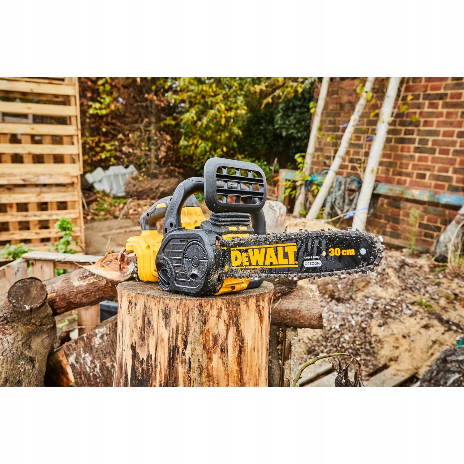 Pilarka piła łańcuchowa 18V 30cm 1x5Ah DCM565P1 ładowarka DeWalt Maksymalna moc 1800 W