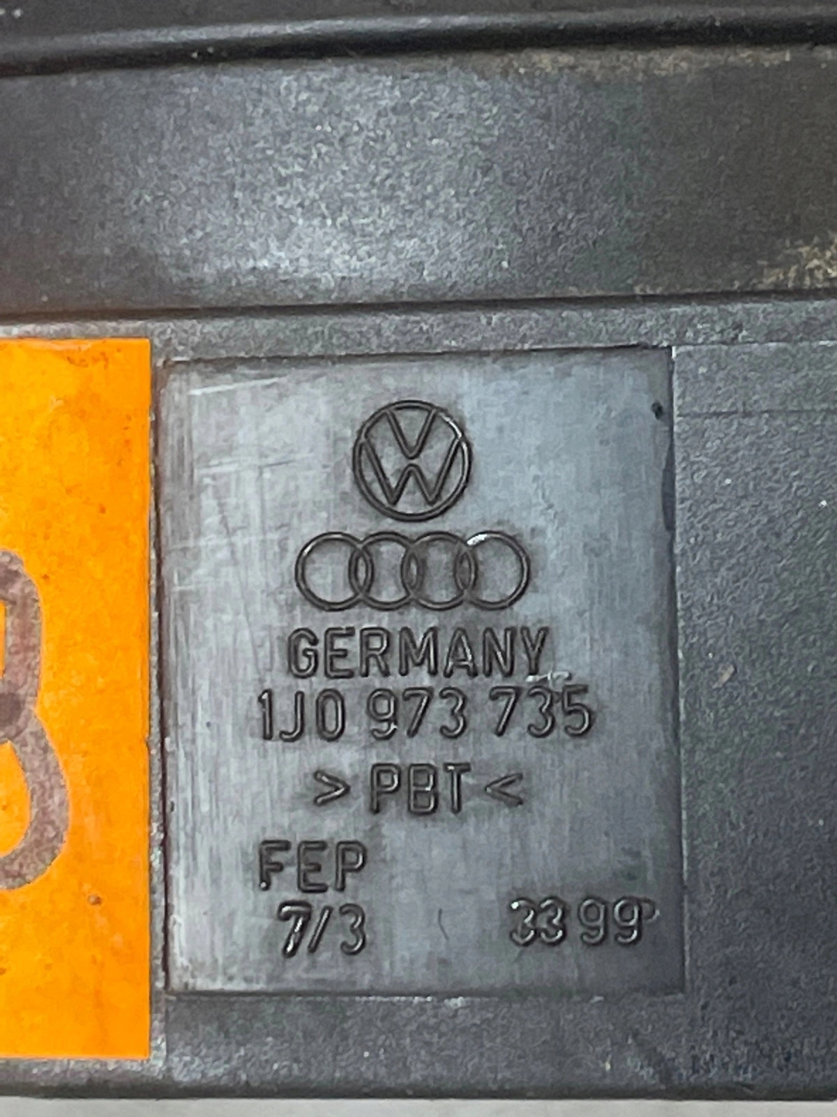 connecting spoiler lights front left Audi A3 8P Lift 9 Pin