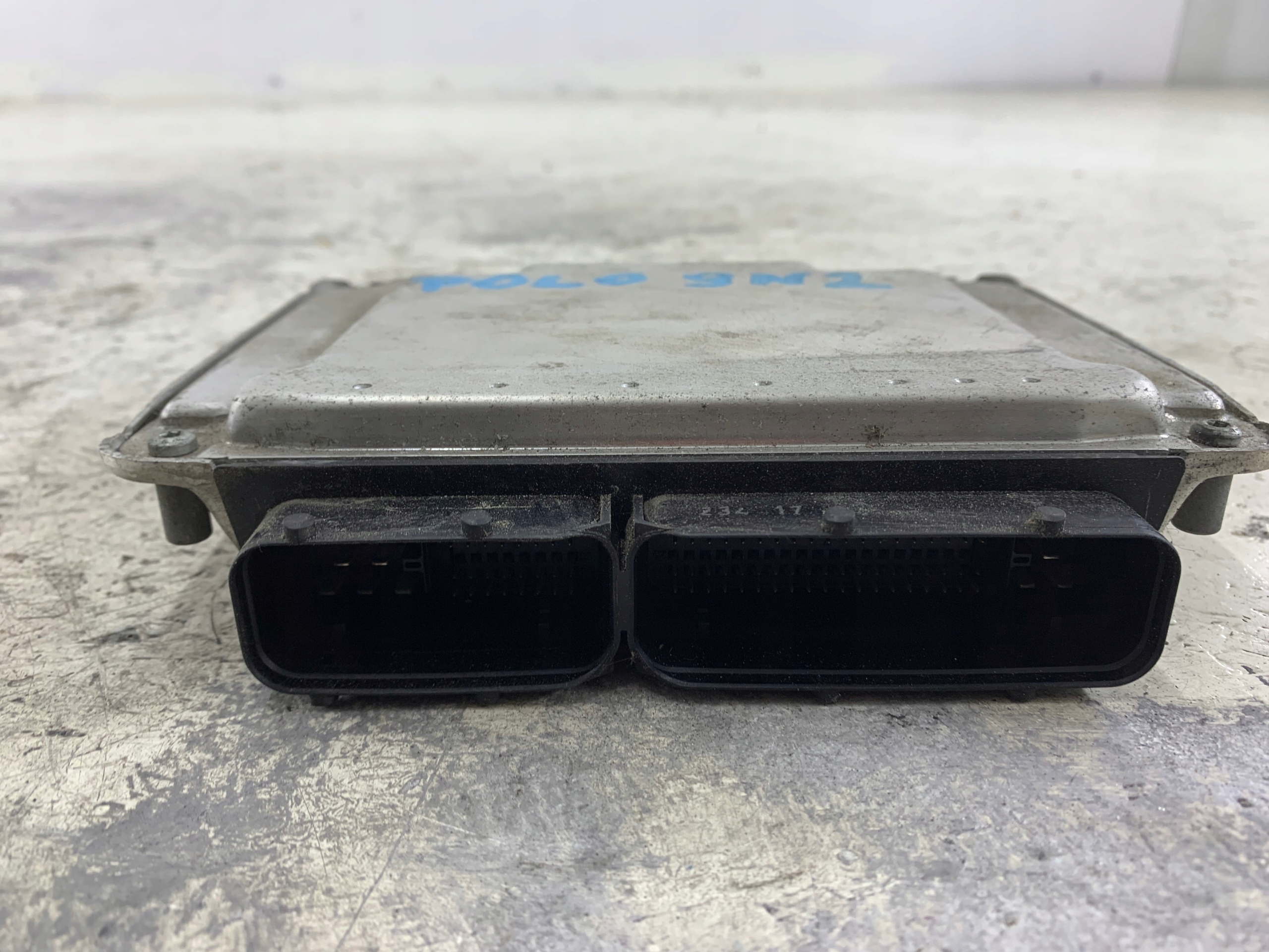 VW POLO 9N 1.4 TDI unité de commande électronique uce moteur 045906019BP