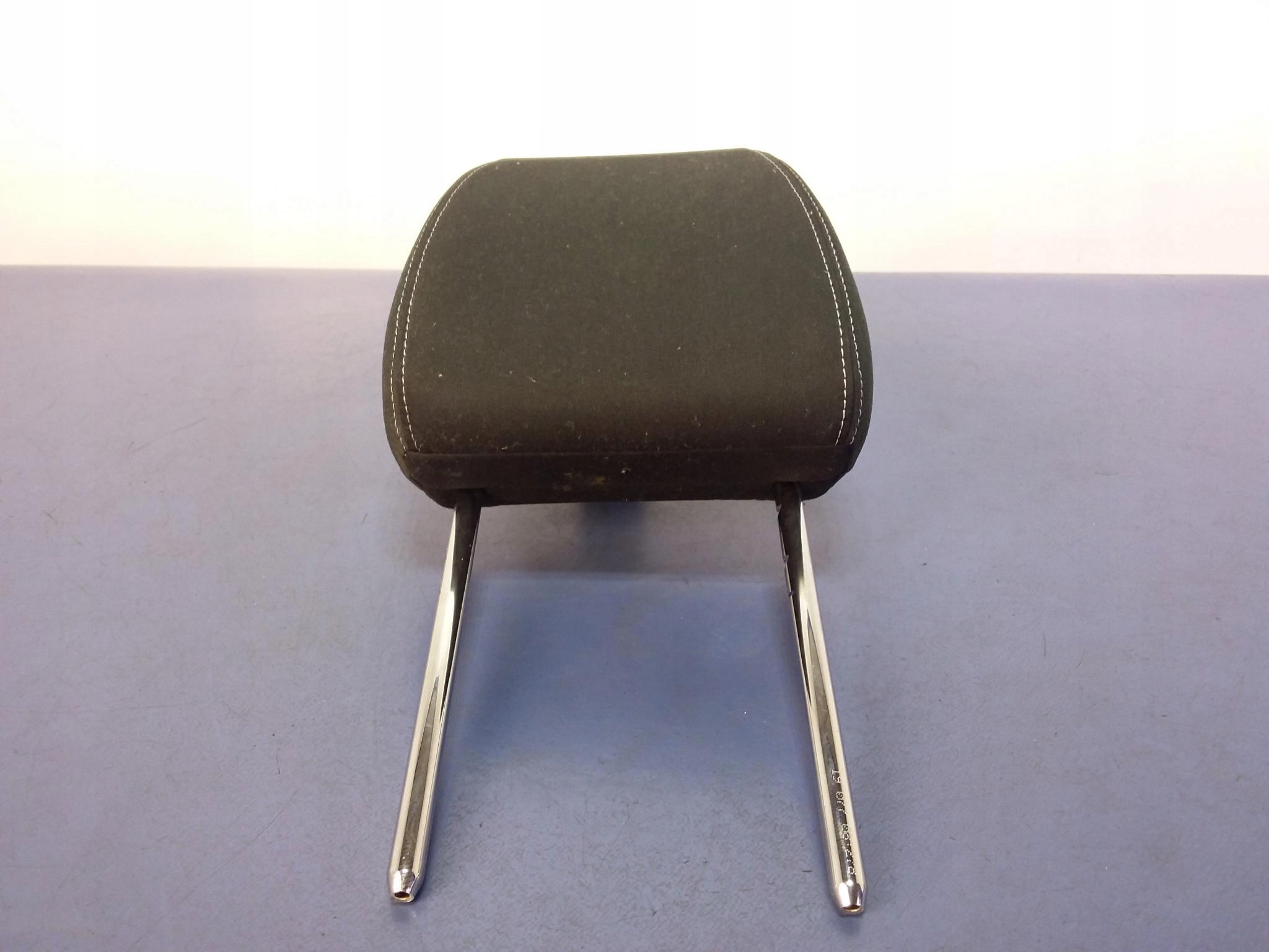 FORD FIESTA MK8 ПОДГОЛОВНИК СИДЕНЬЯ ПЕРЕДНИЙ ПЕРЕДНИЙ