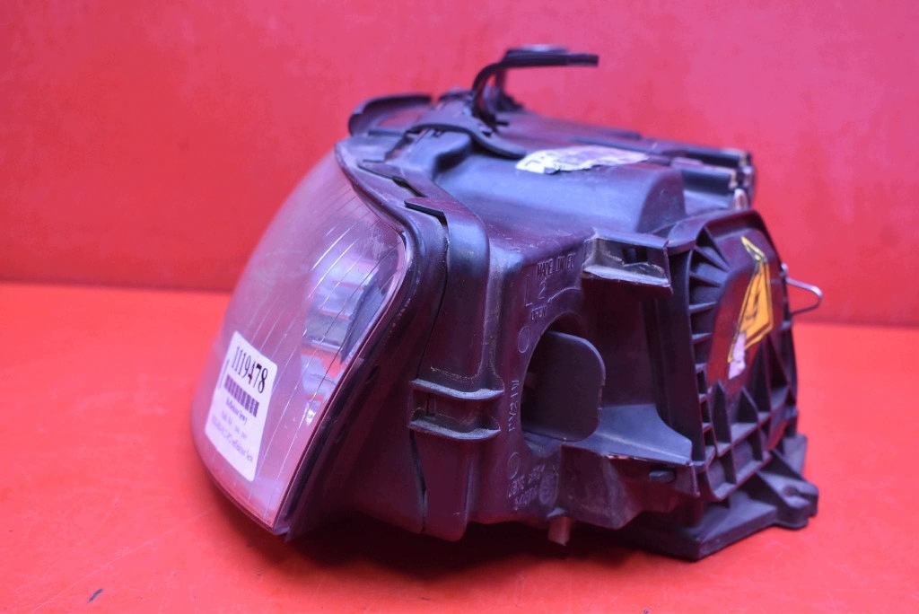 REFLEKTOR left light front lens XENON EU 8E0941003 AUDI A4 B6 00-05