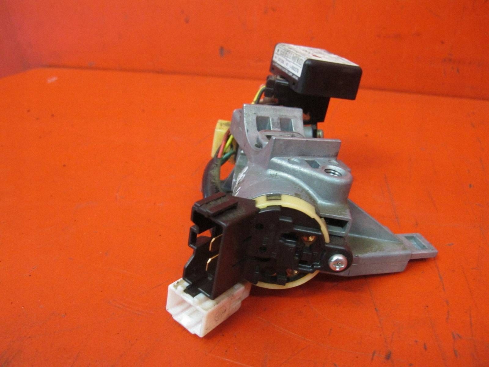 MITSUBISHI LANCER VII 7 CS ignition key MR587312