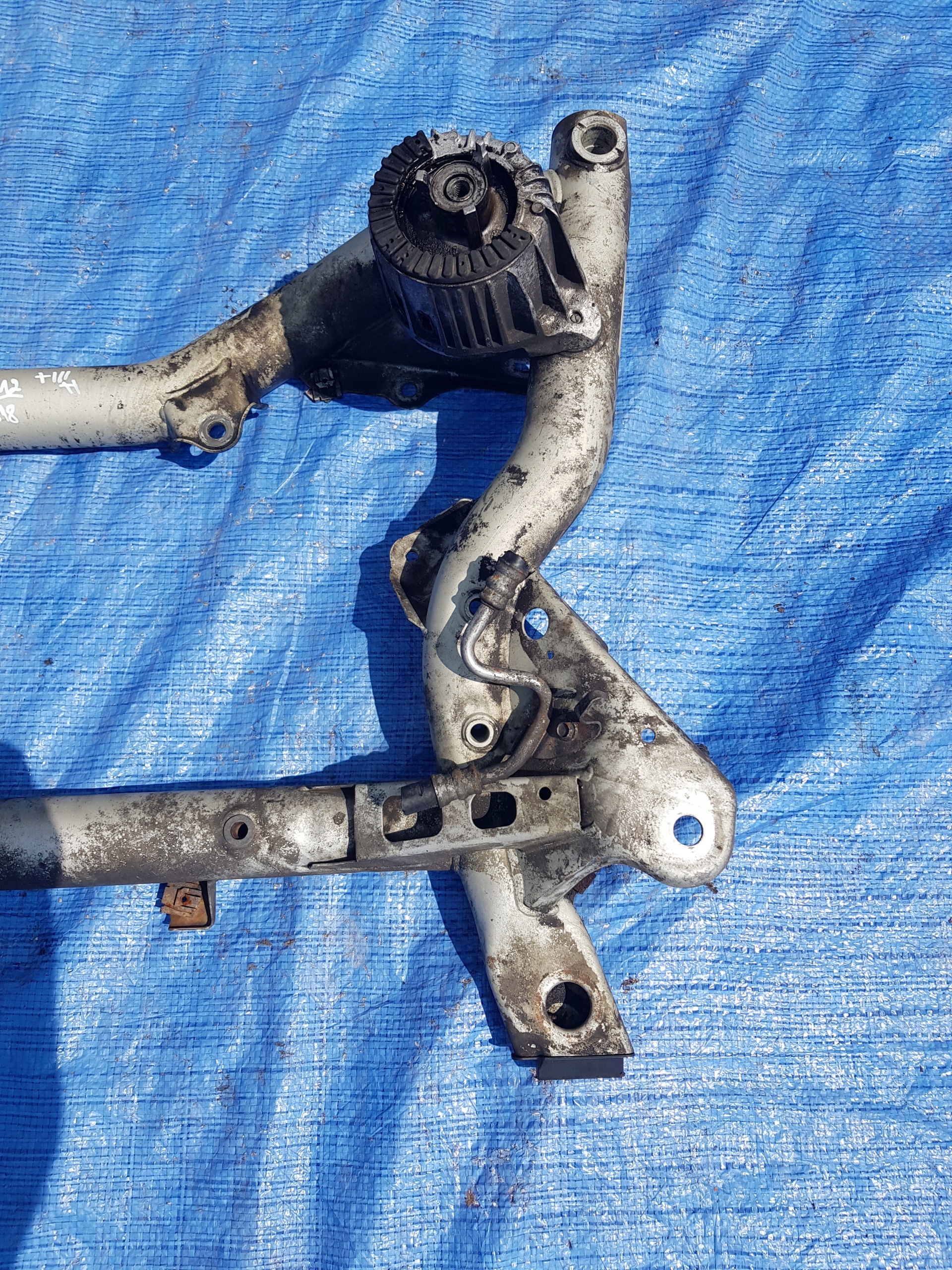 axle beam front MERCEDES CLS W218 sider subframe axle beam