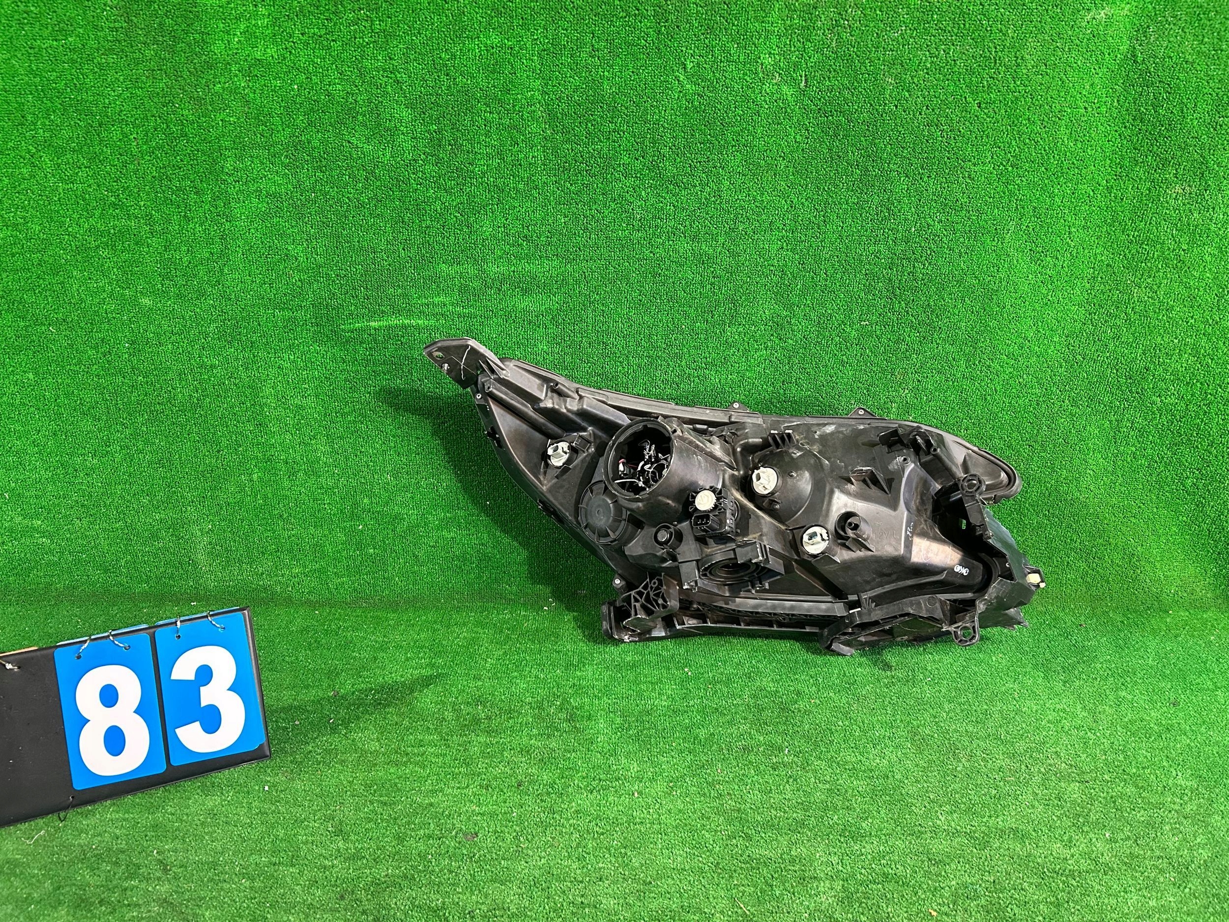 REFLEKTOR left HONDA CR-V XENON + support 12-16 NR.R83