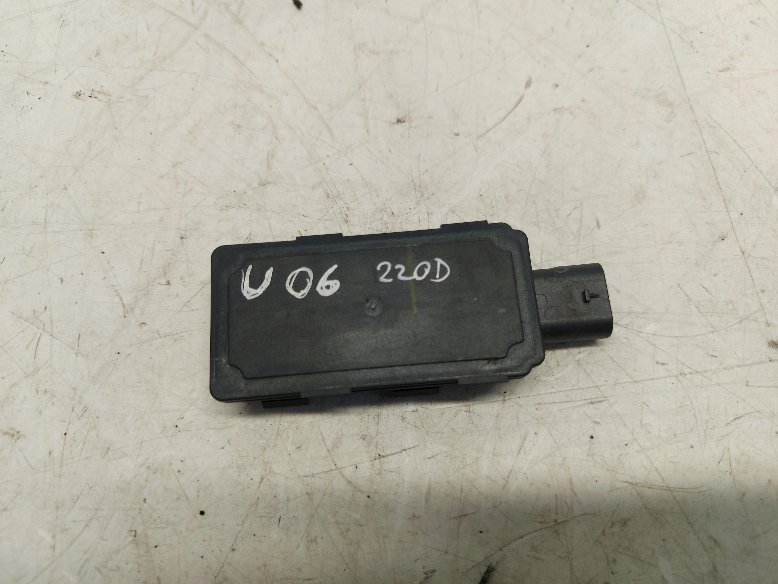 BMW U06 220d module control unit ODBIORNIK 5A3EC73