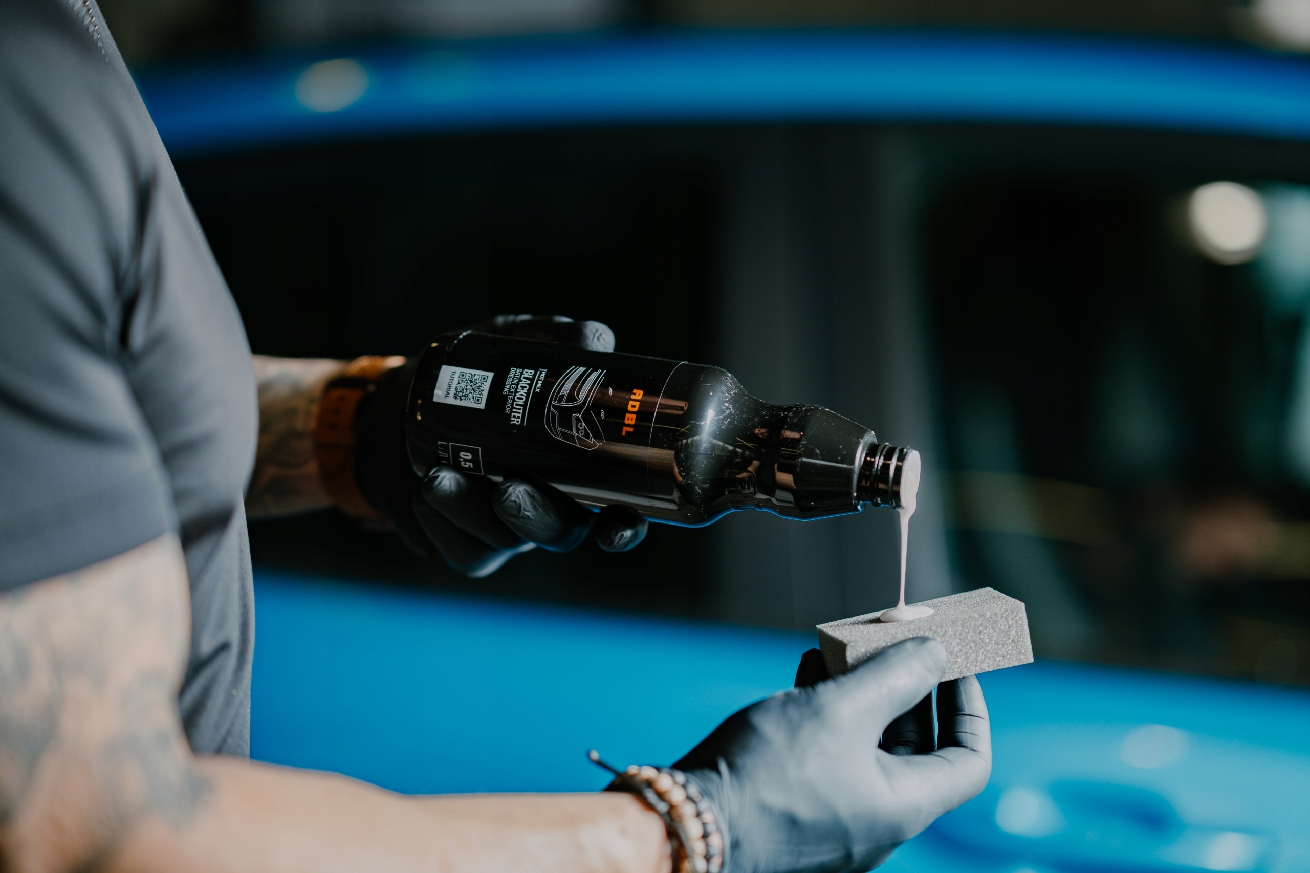 ADBL Blackouter do plastików zewnętrznych 200ml Pojemność w ofercie 200 ml