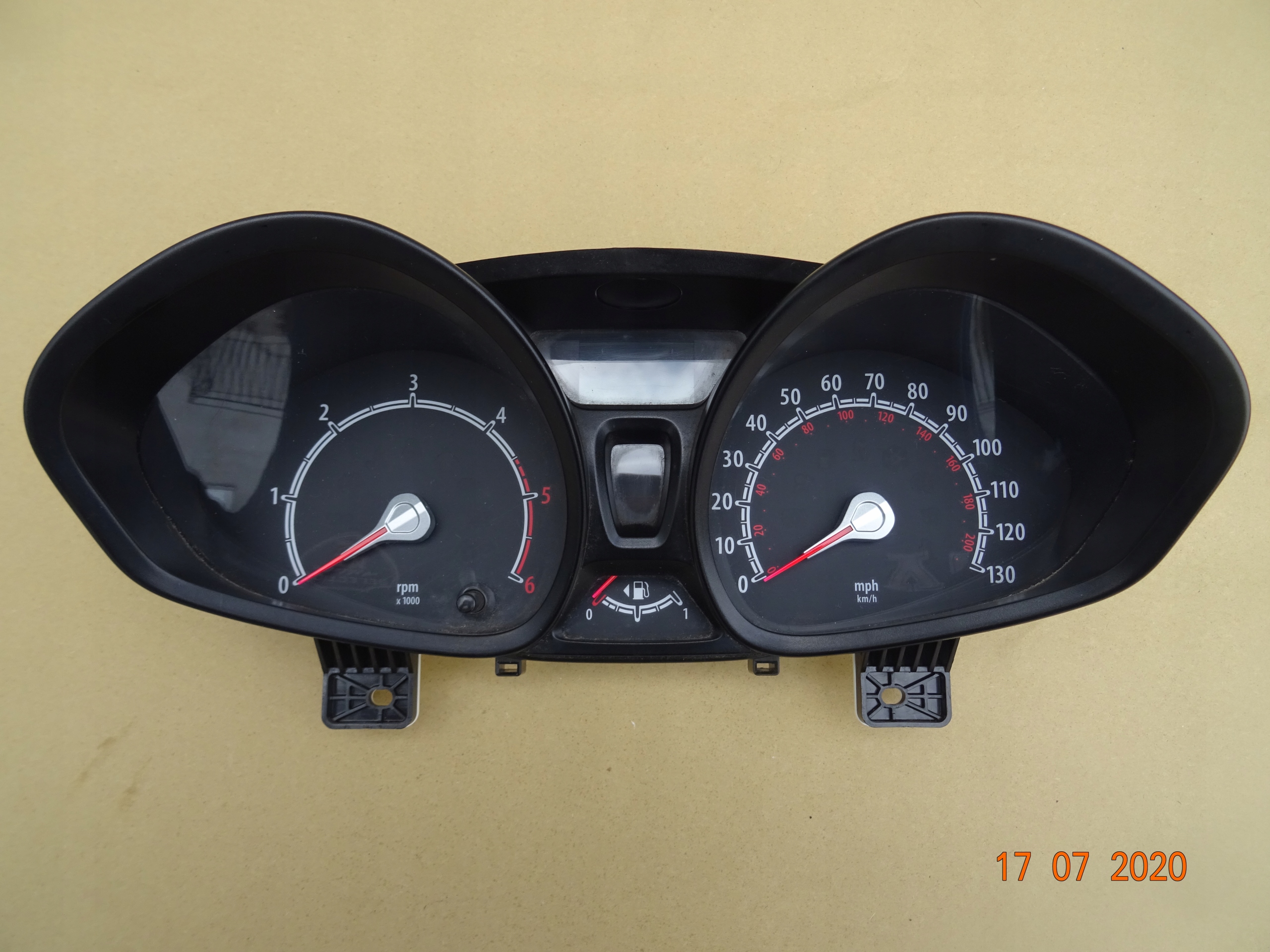 спидометр Ford OE 8A6T-10849-DM