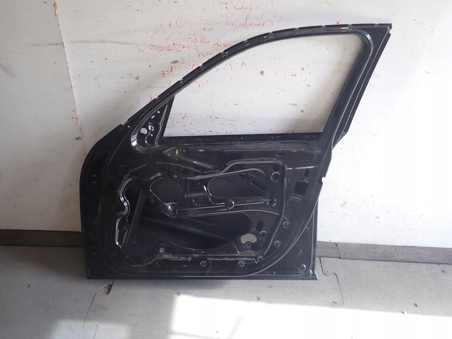 dvere predok predné pravé BMW X1 E84 2008-2015