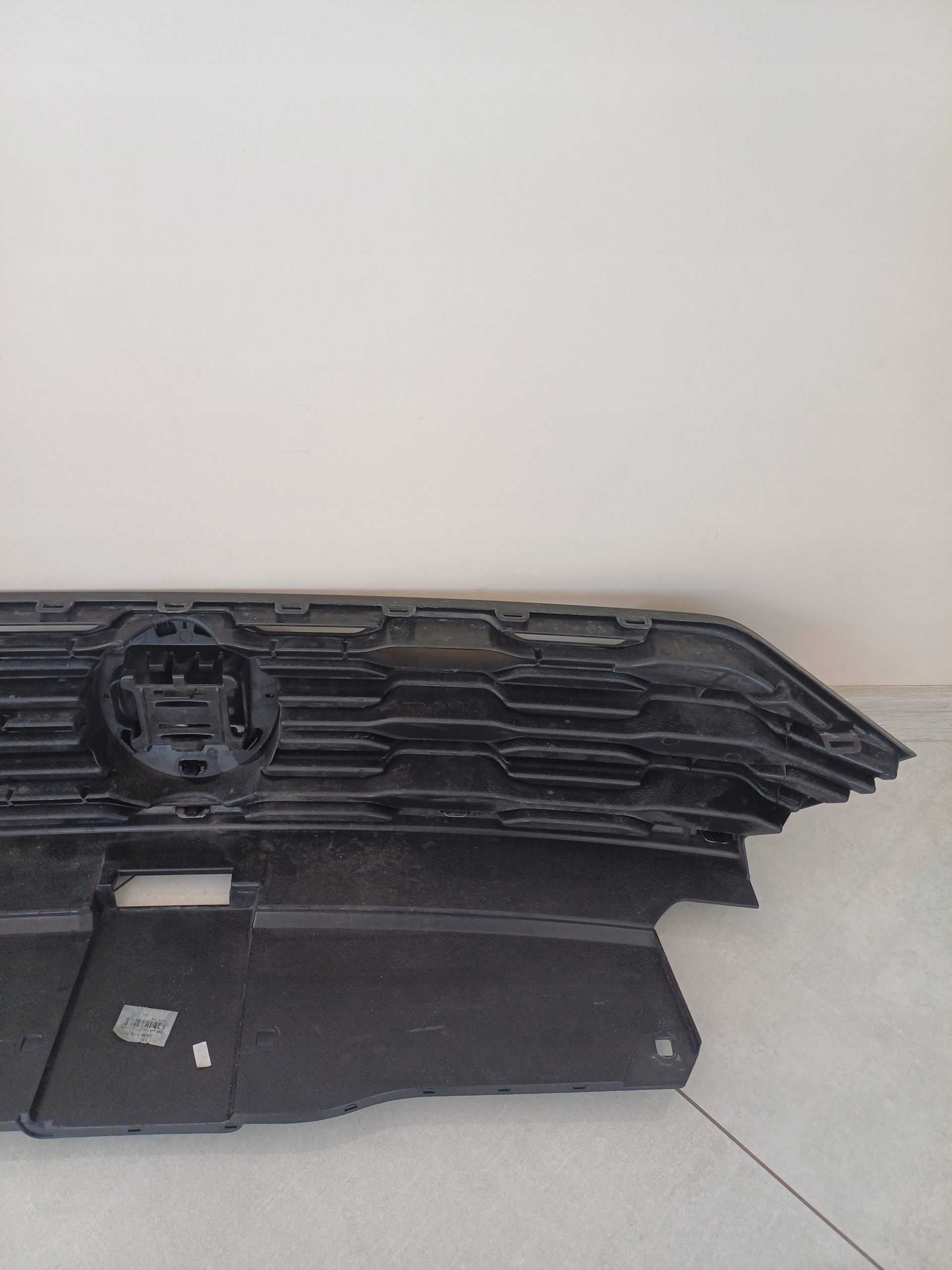 Grill VW T- ROC 2GA853651E 17R