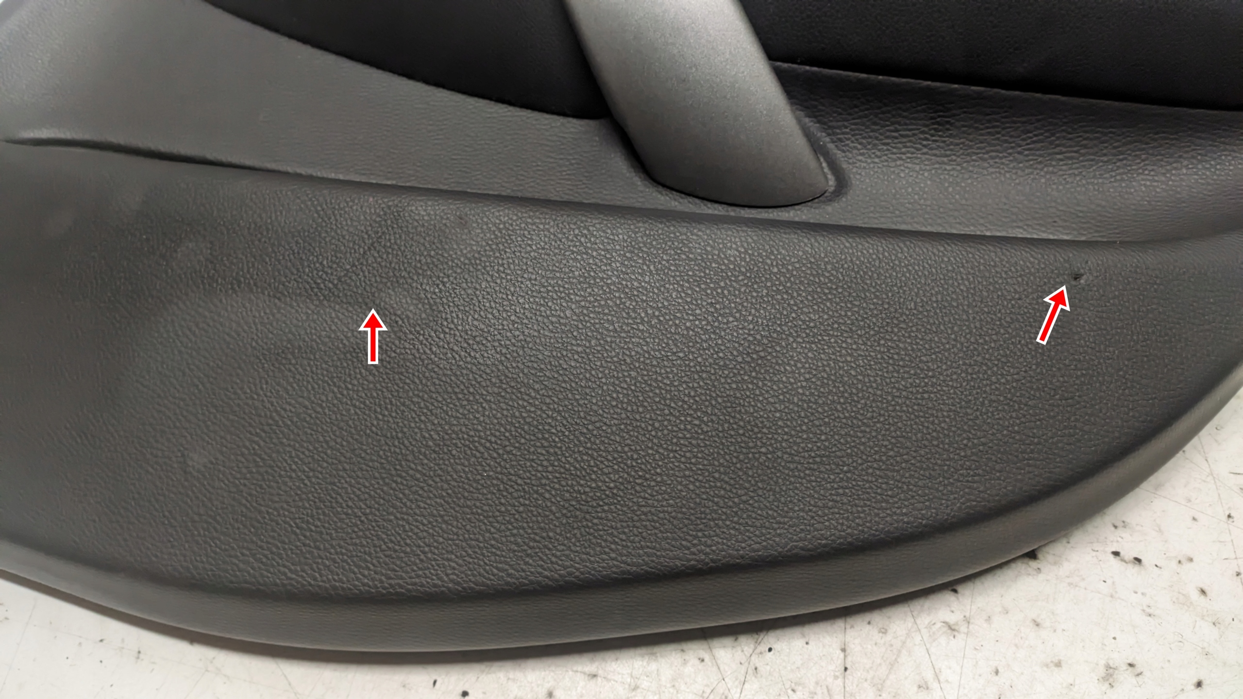 BMW E87 2.0D 11R side door right rear part