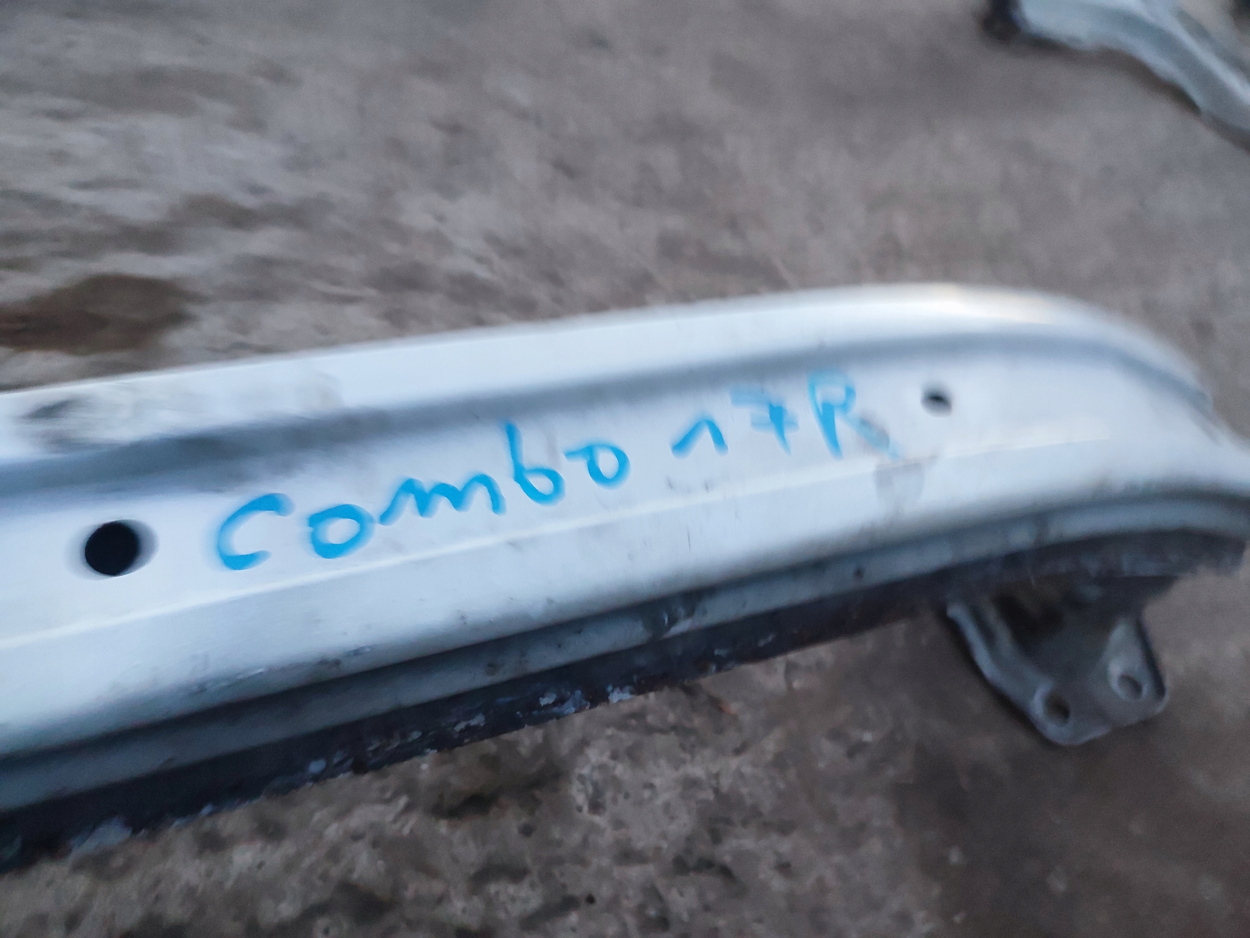 bumper support front front Opel combo D 249 2017