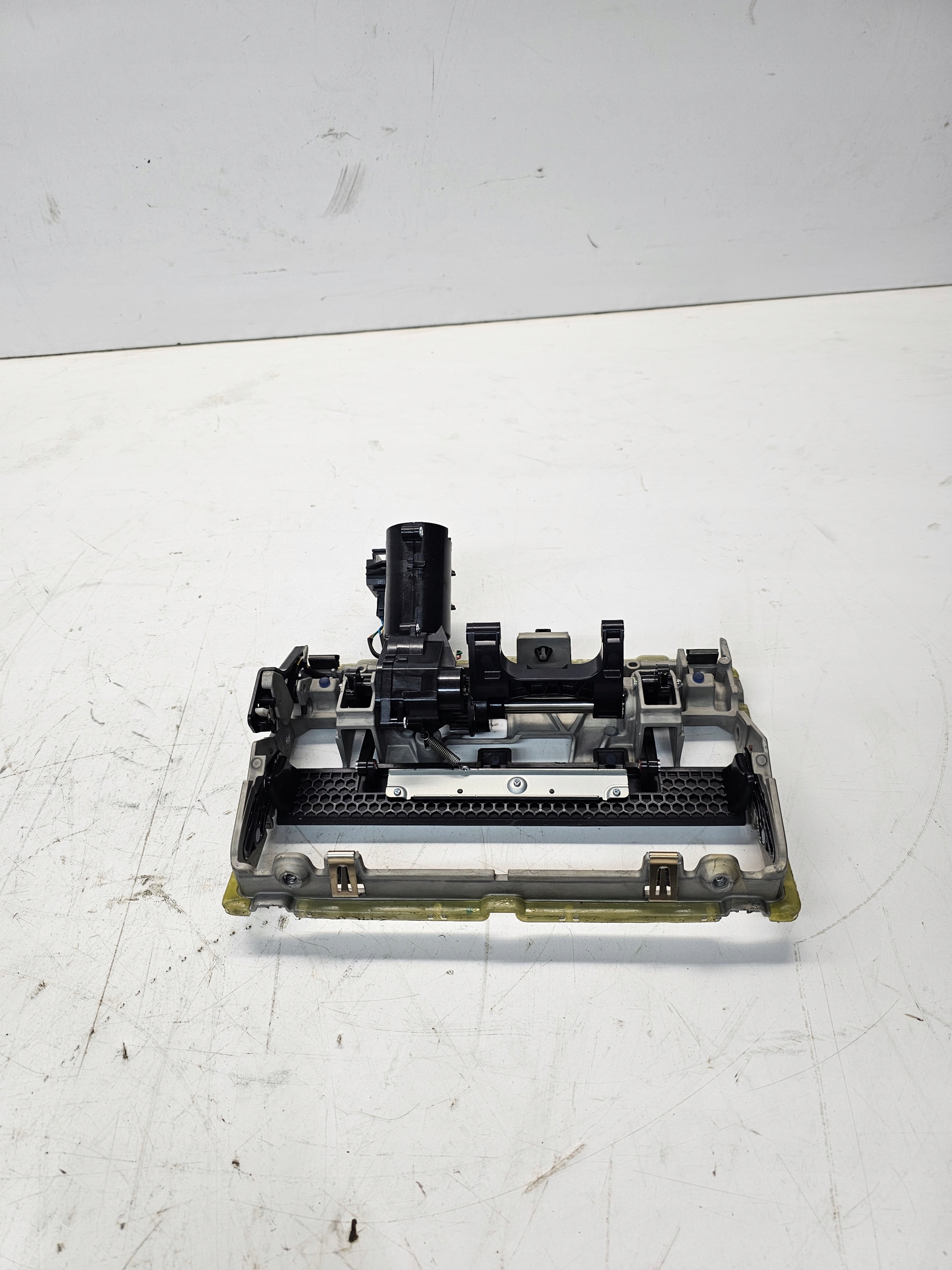 WINDA WYSWIETLACZA AUDI A3 8V 8V0857974D
