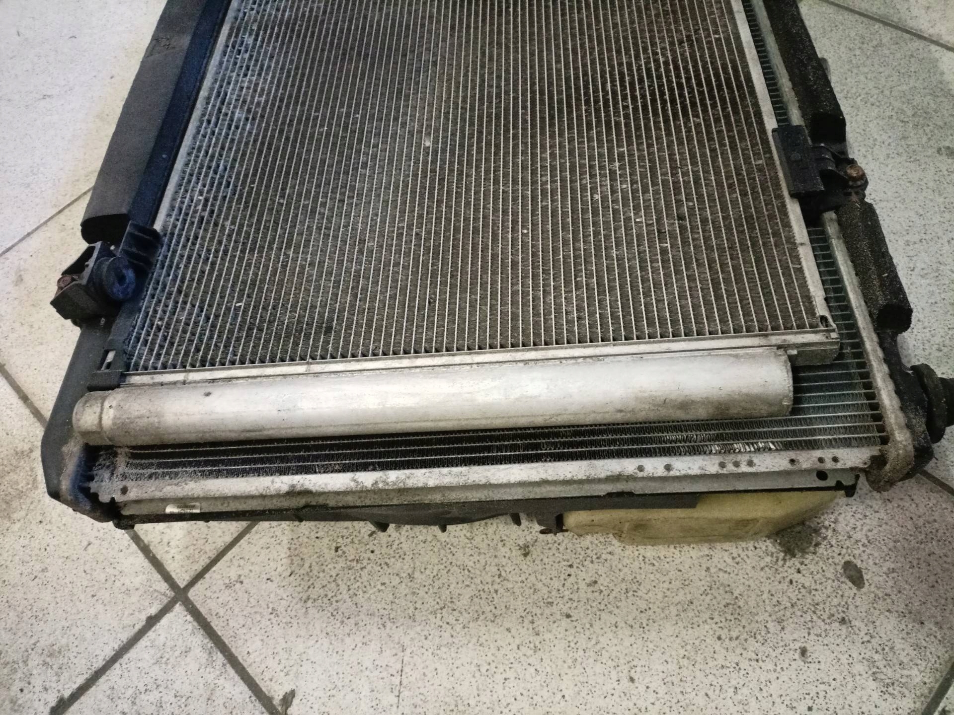 Komplet Radiateur Toyota Sienna 3 2011