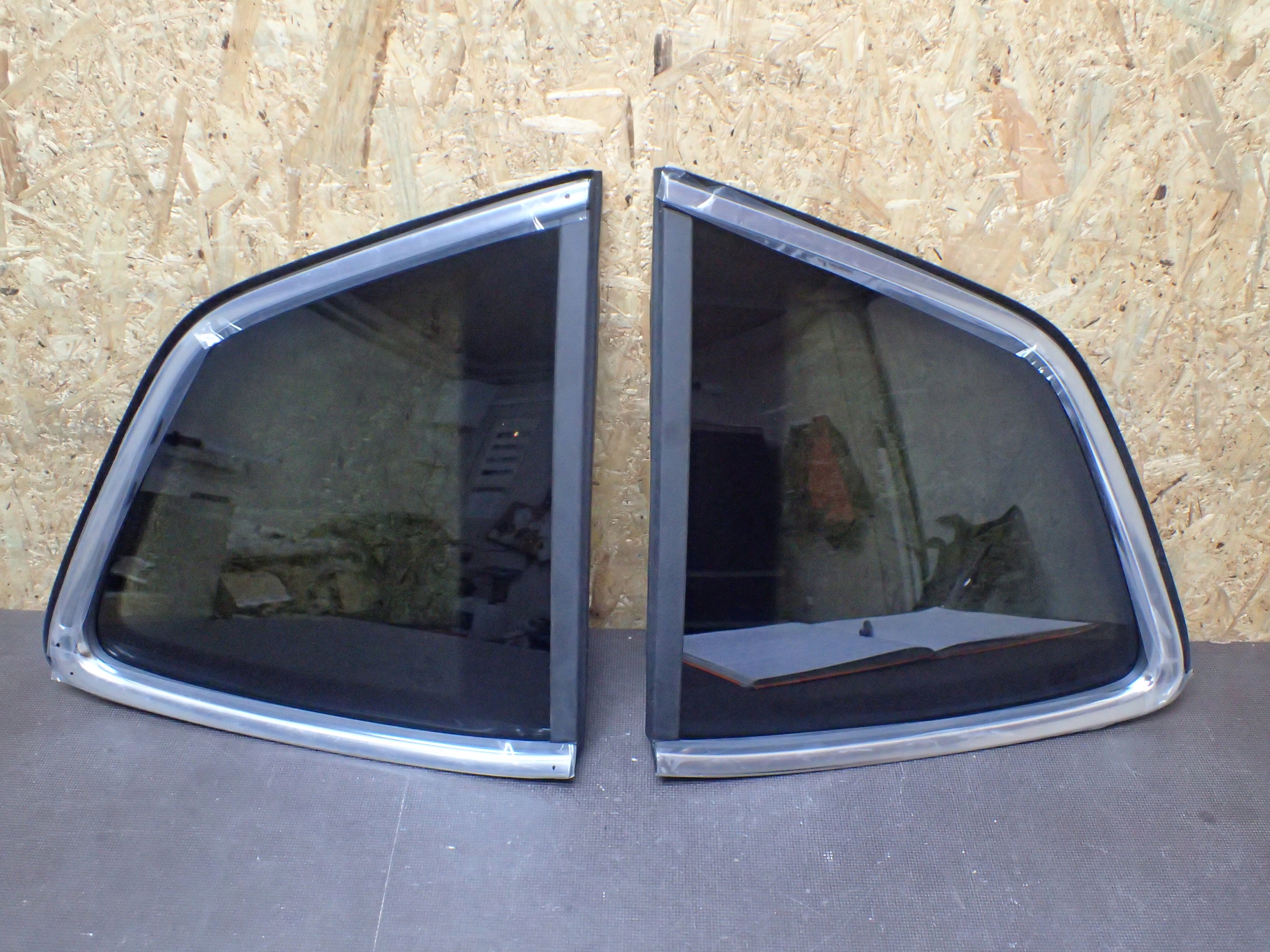 SZYBA TYŁ VW TIGUAN ALLSPACE PRAWA LEWA