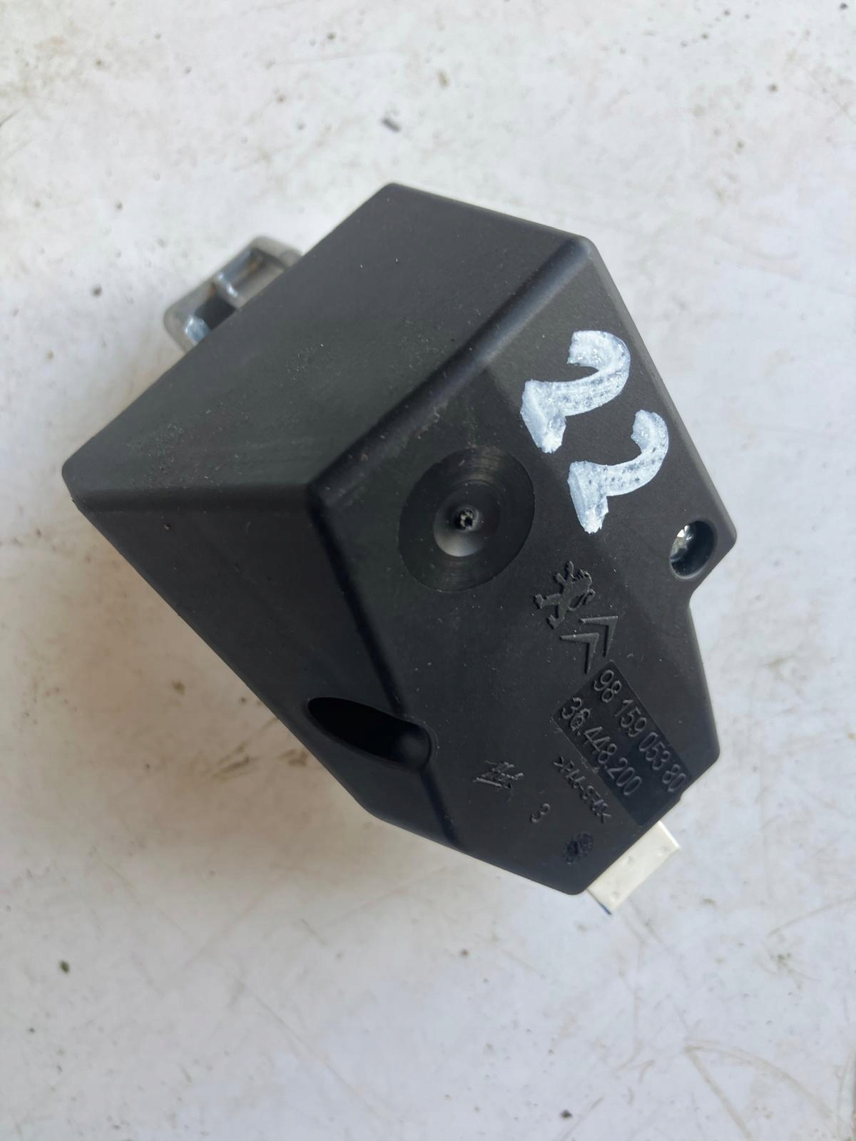 BLOKADA des Lenkrads CITROEN C4 PICASSO II 9815905380