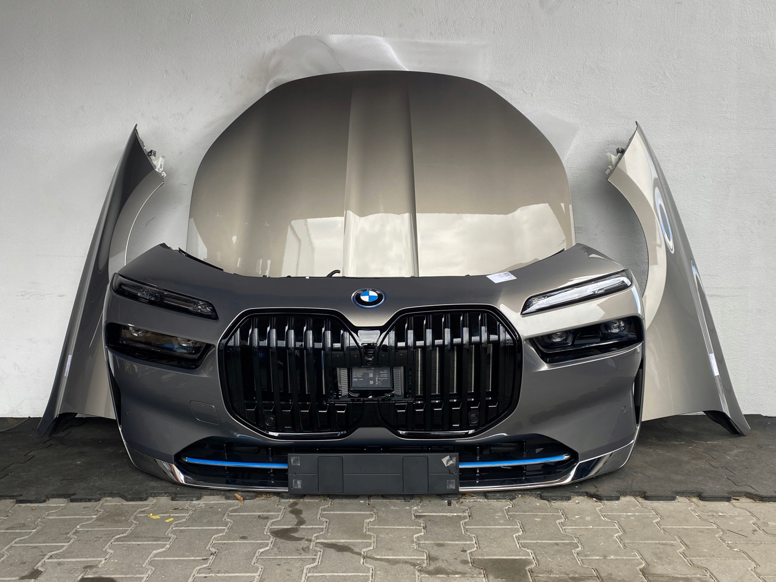 Бампер капот крило передня панель фари Bmw 7 G70 C4a