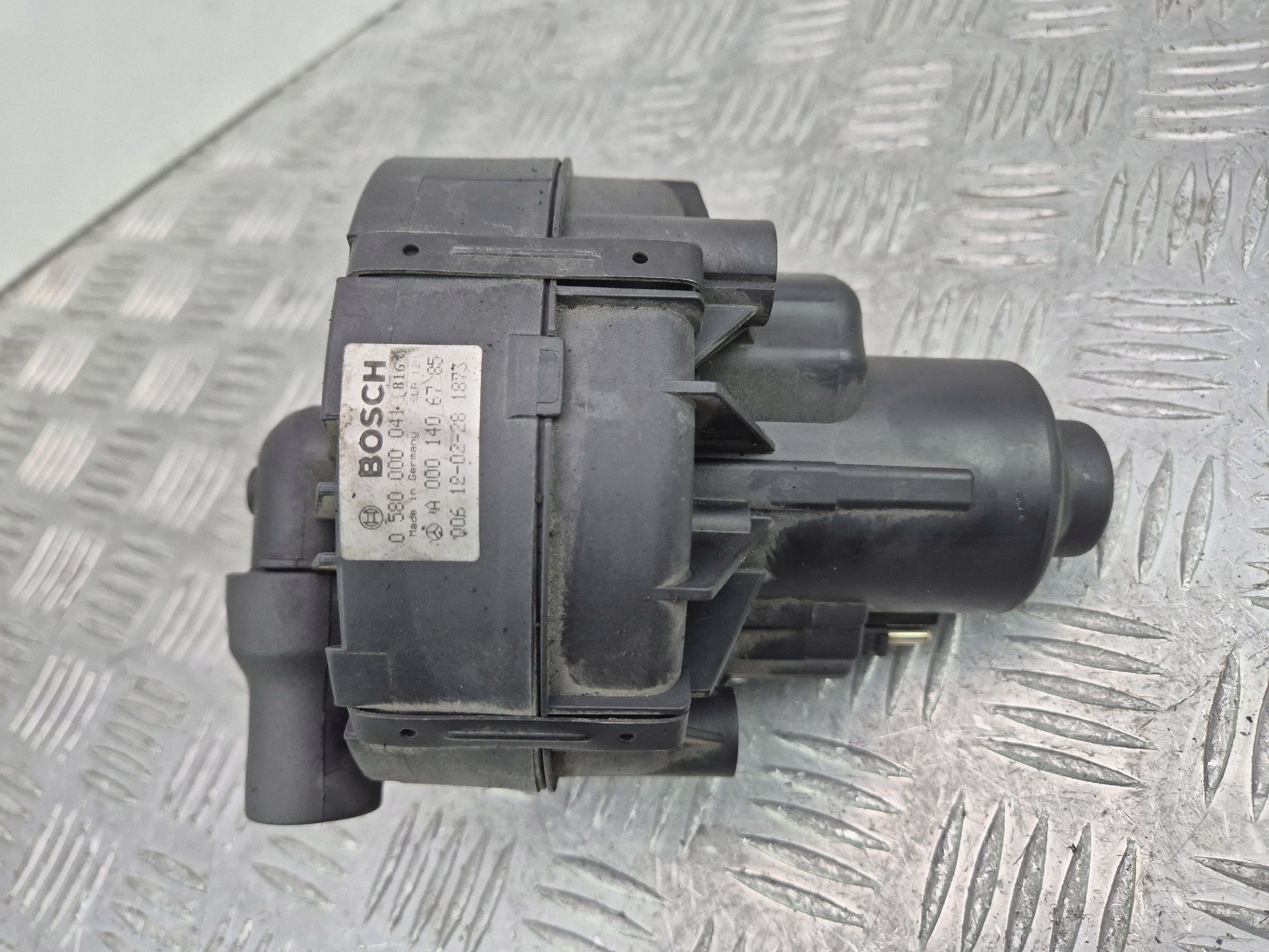 Mercedes E200 CGI W212 271860 Pumpe luft wtornego A0001406785