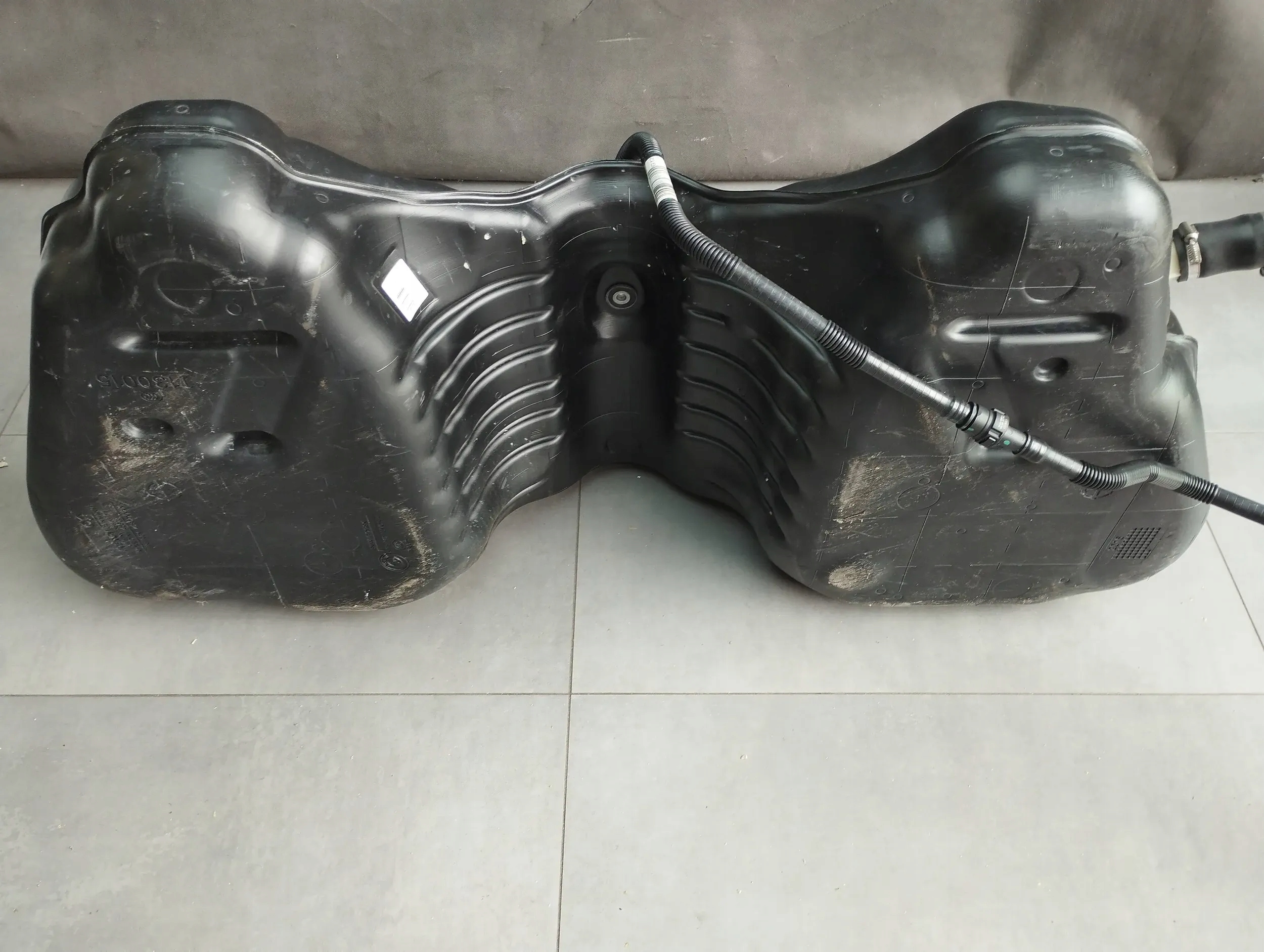 BMW 7 G11 750i tank 7353901