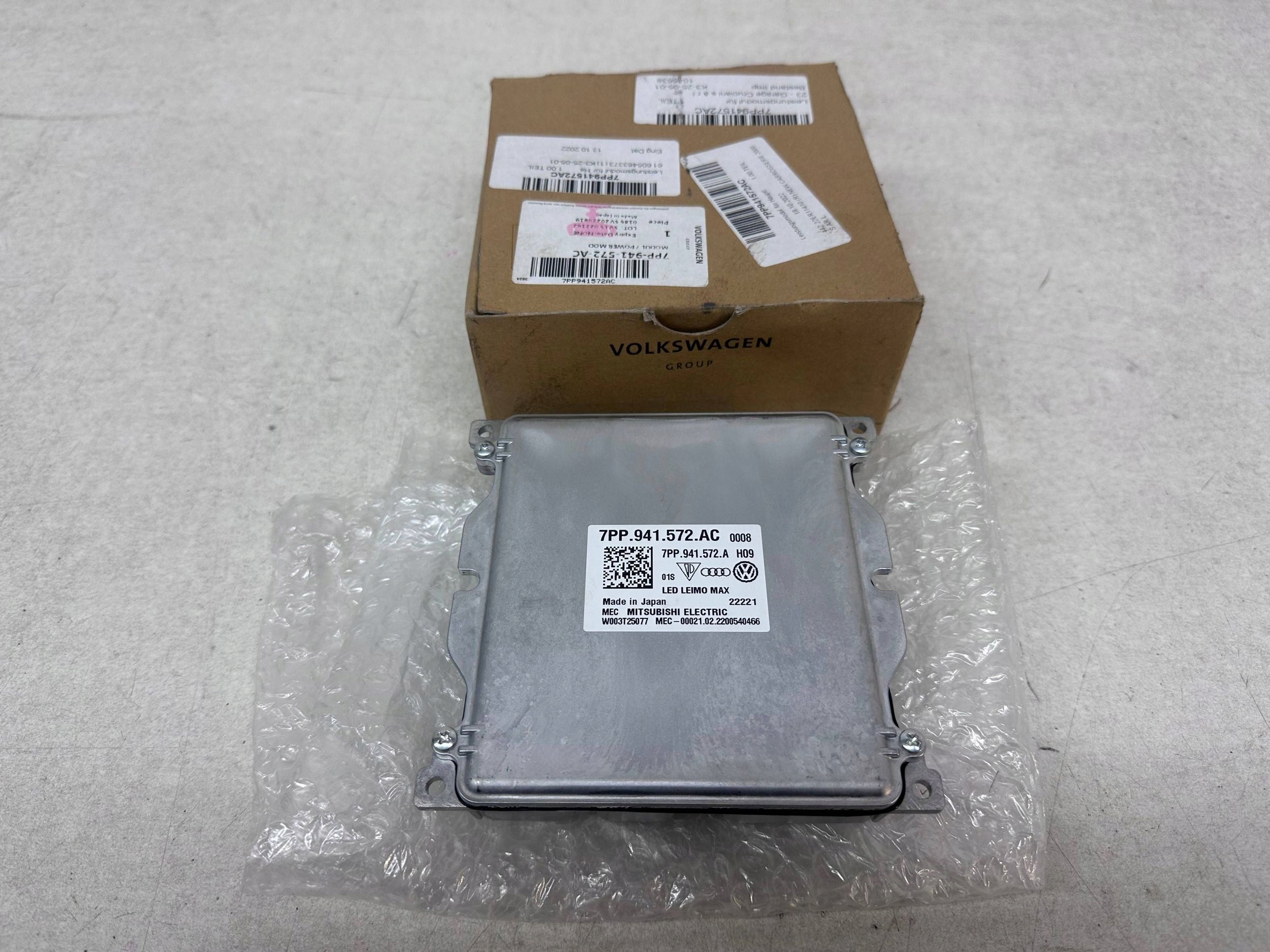 модуль led Конвертер в фонаре Audi A4 A5 B9 7PP941572AC оригинал