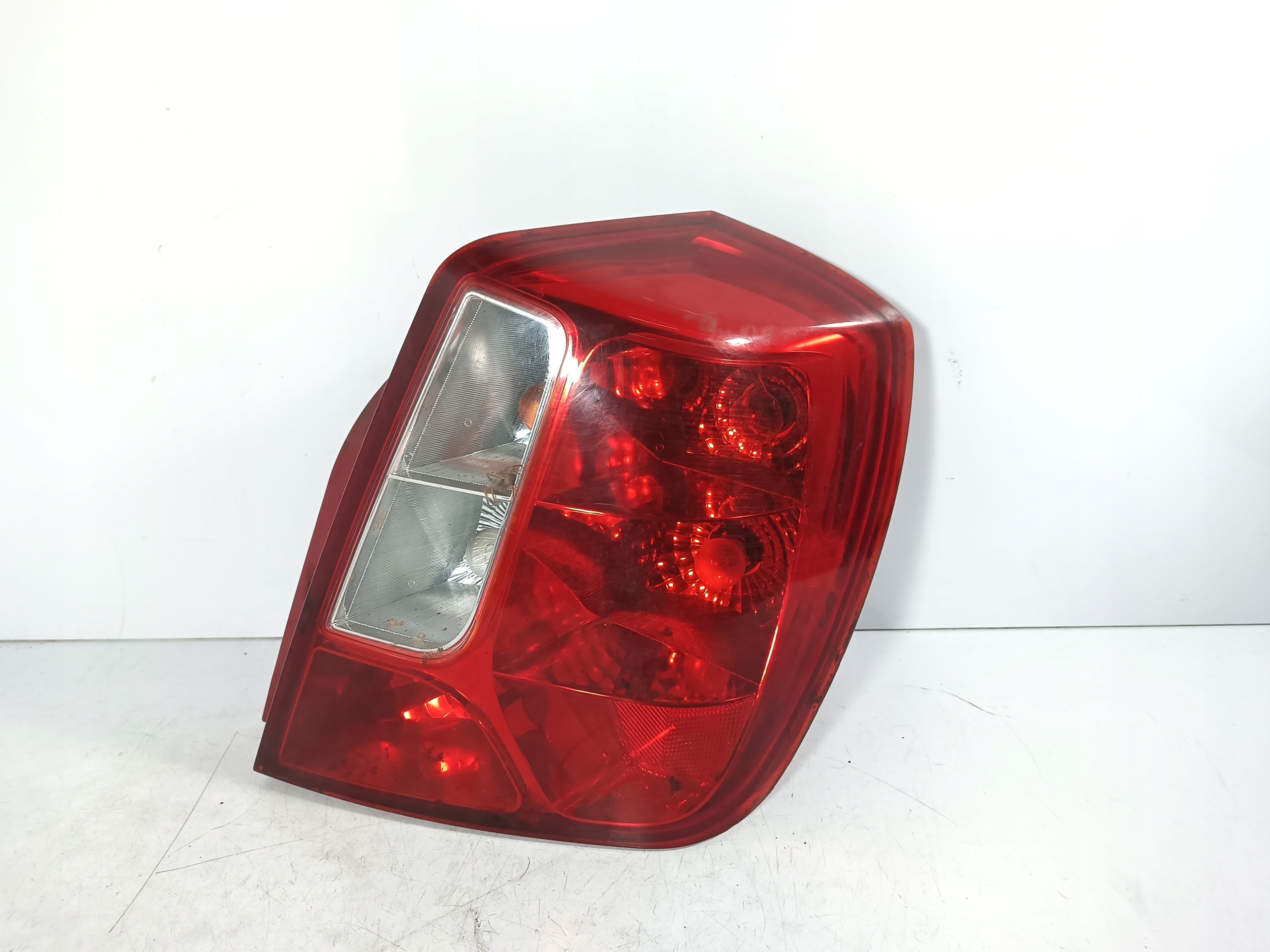 Daewoo Nubira 2 II sedan 97-04 light rear rear part right