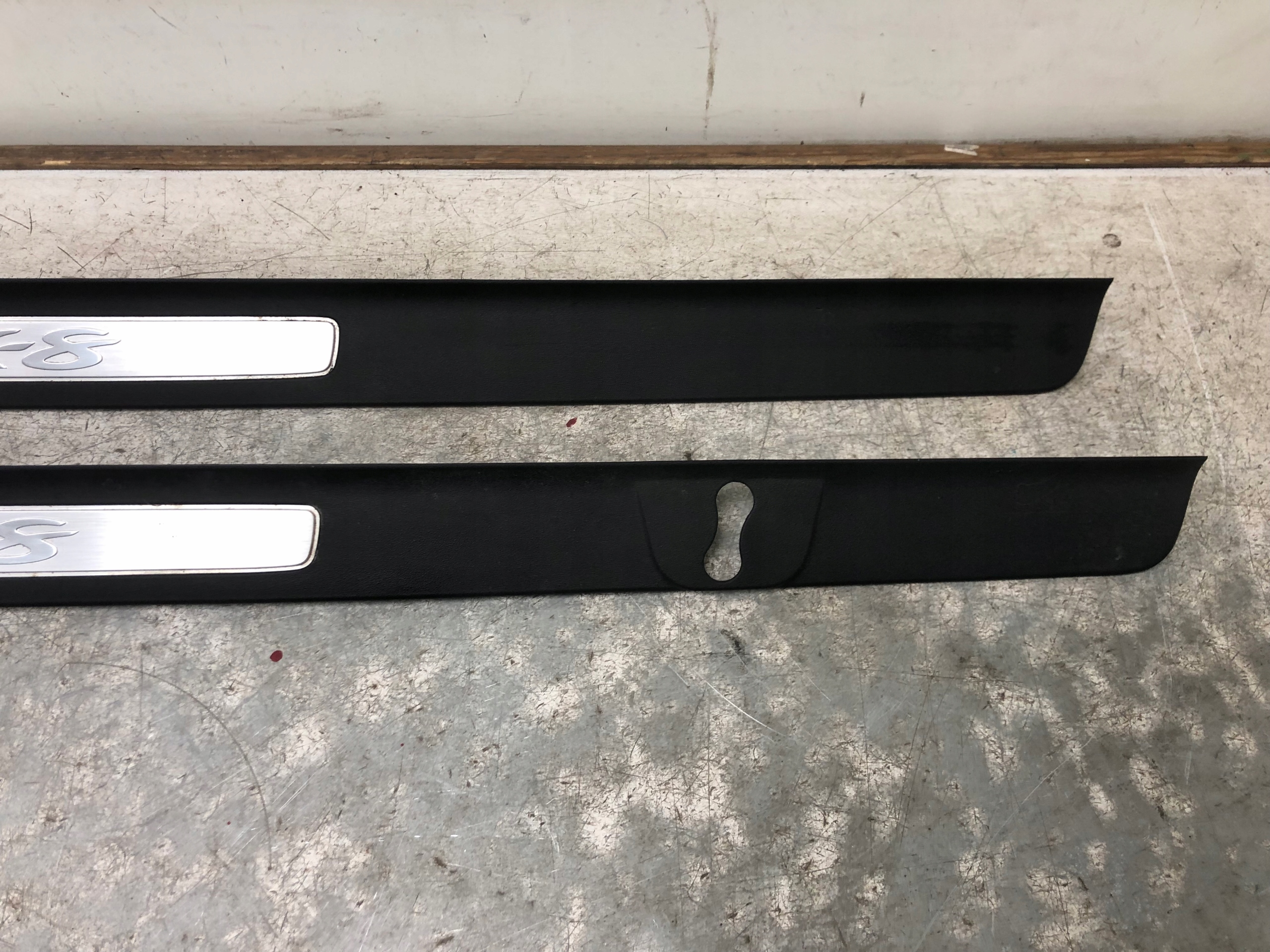 MAZDA RX-8 RX8 moulding threshold cap left right