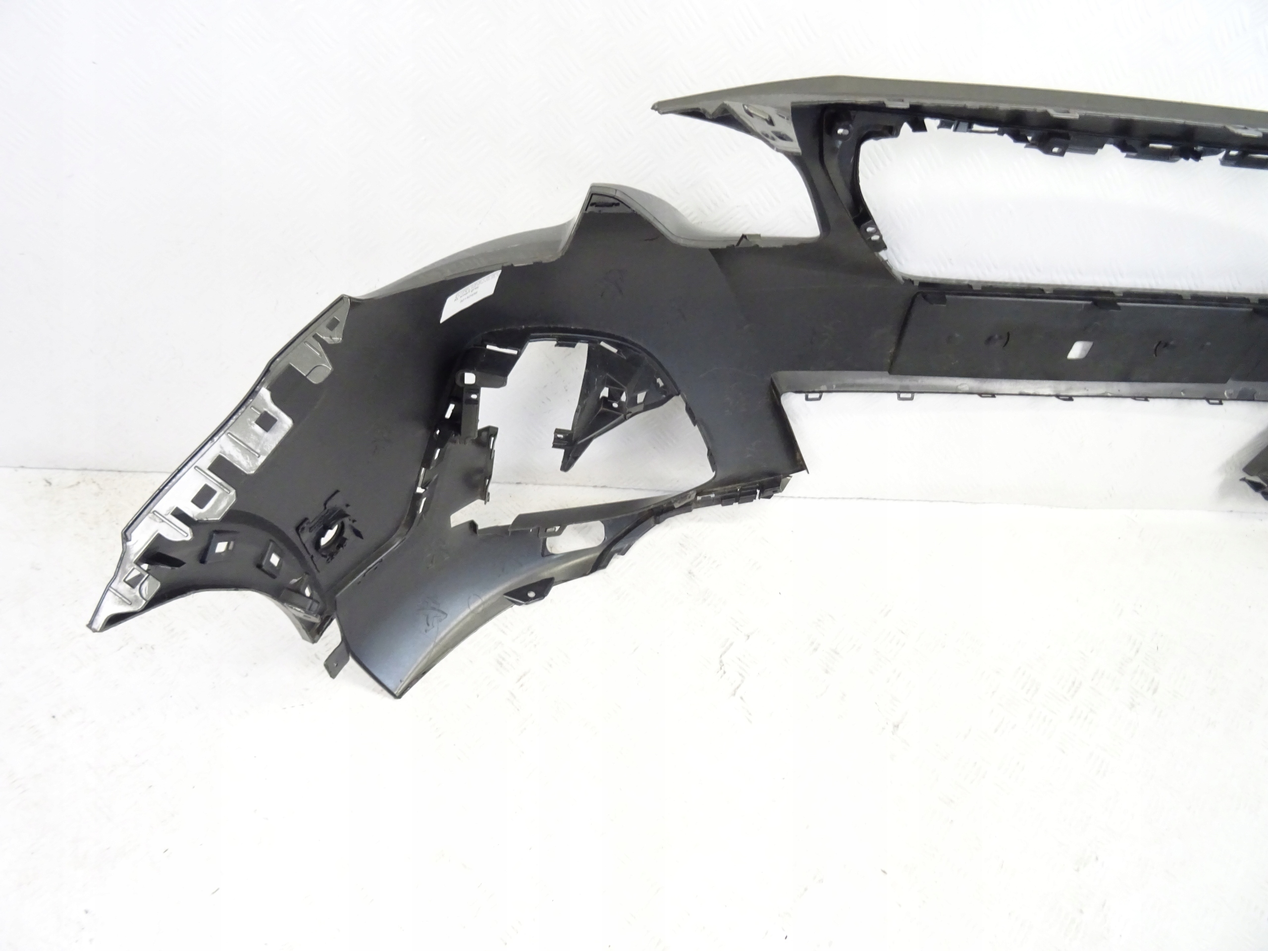 Peugeot 3008 II 2 16- bumper front