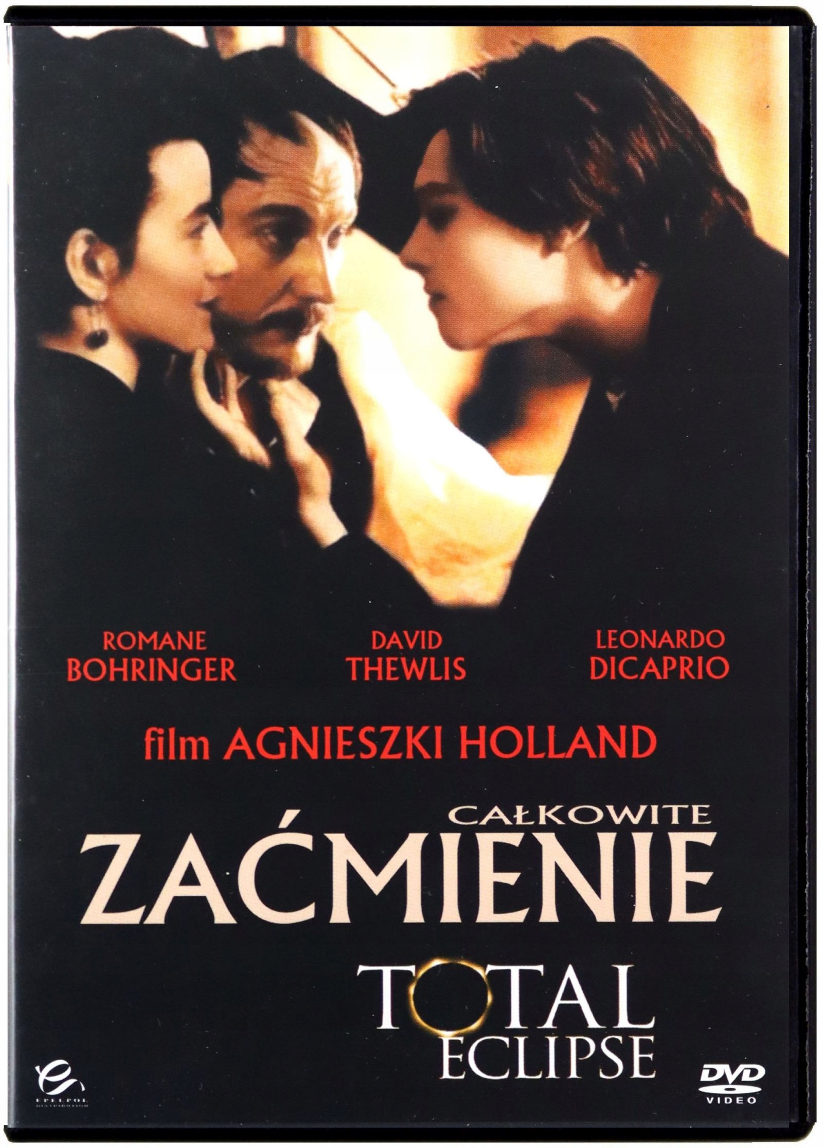 CAŁKOWITE ZAĆMIENIE