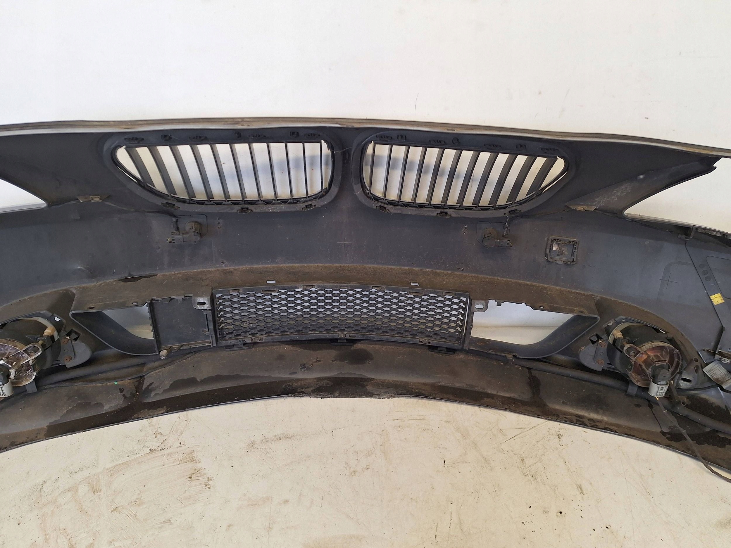 BMW 6 E63 E63 03-07 bumper XENON + PDC 7008809