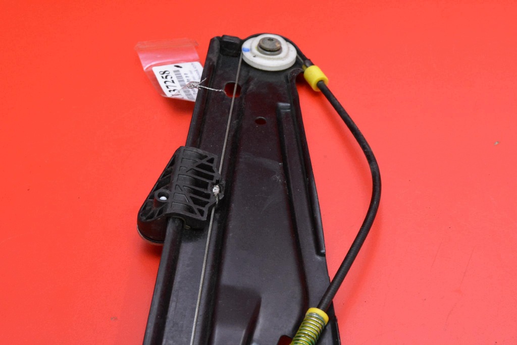 mécanisme essuie glaces droite avant EU 7138862E BMW E65 E66 01-05