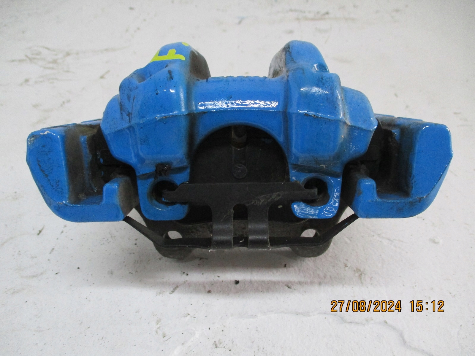 caliper calipers BMW 4 F32 2,0i rear part rear.